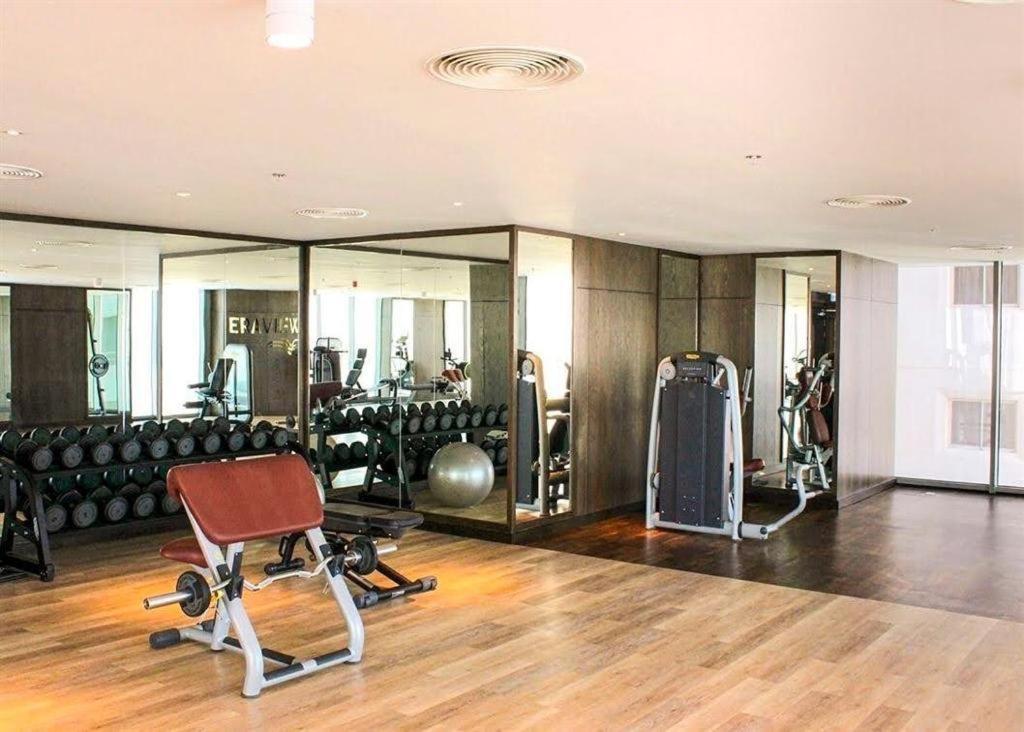 Luxury Romantic Sea View Apartment-ERAإقامة هادئة إطلالة بحرية موقع استثنائي- Manama