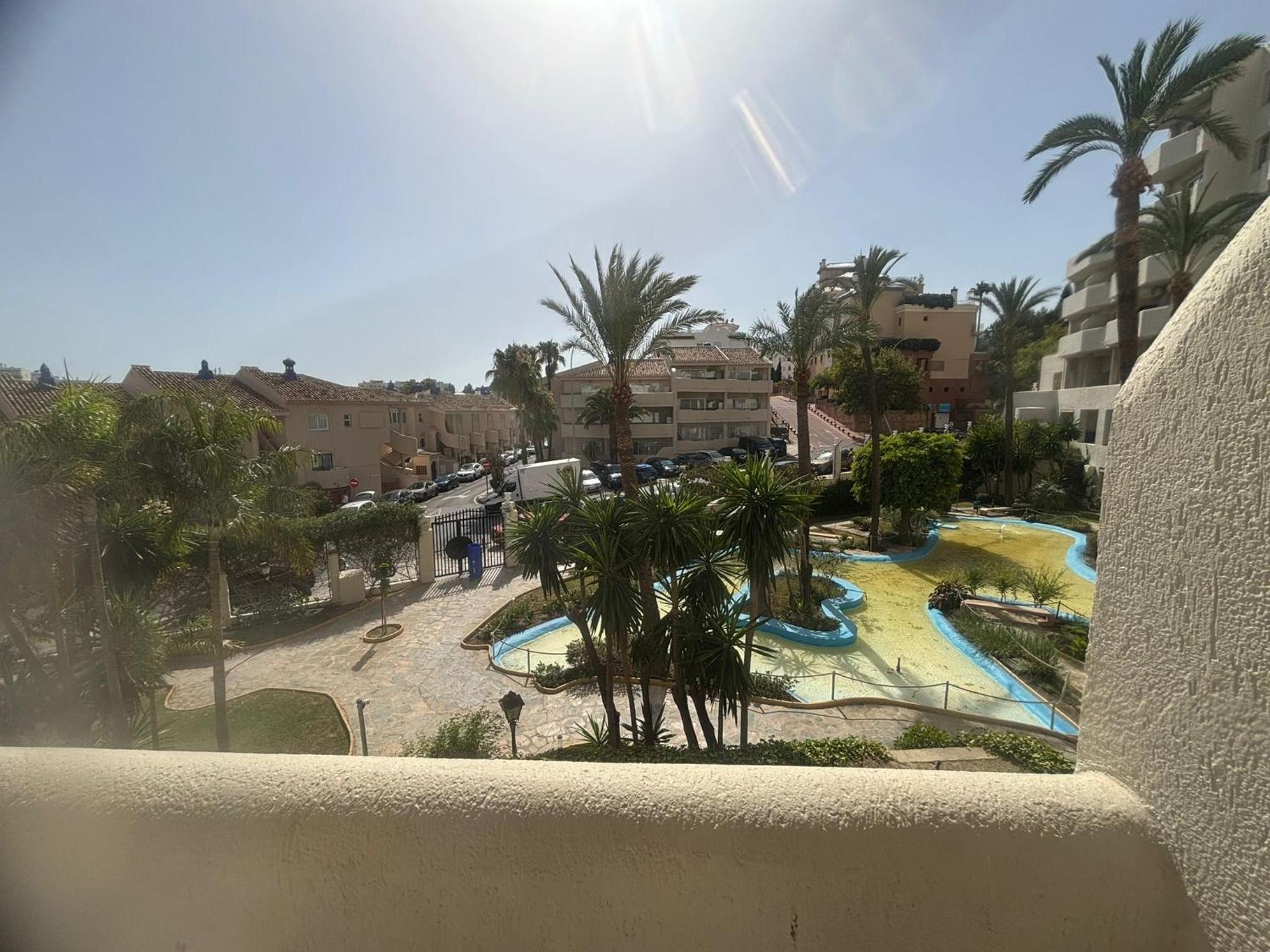 Apartamentos MAGIC BENALBEACH by Benalnova photo 5