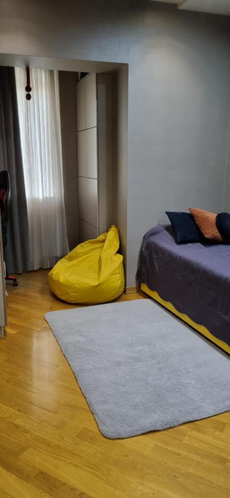 Modern 2-Bedroom Apartment in City Center