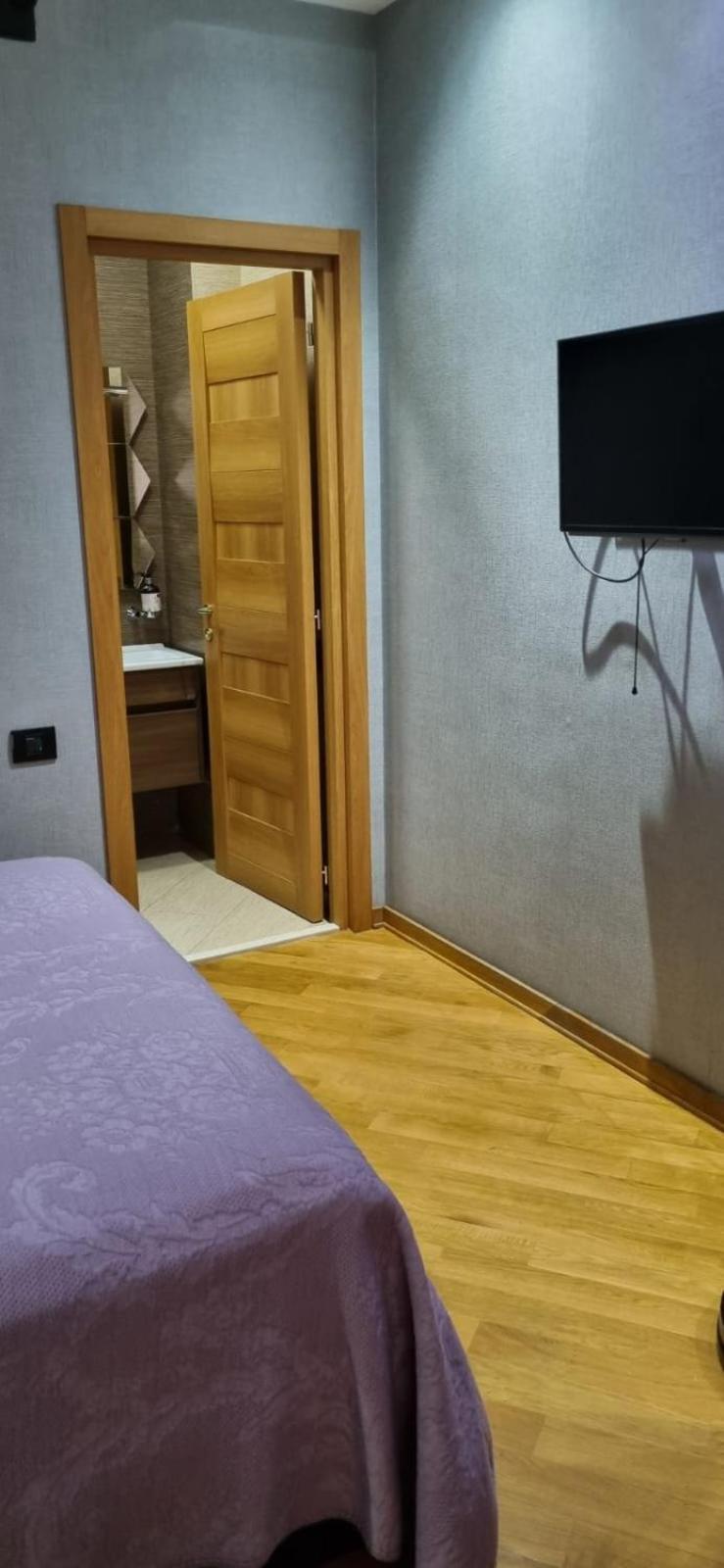 Modern 2-Bedroom Apartment in City Center