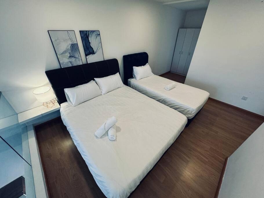 Eko Cheras Duplex by DeUrban