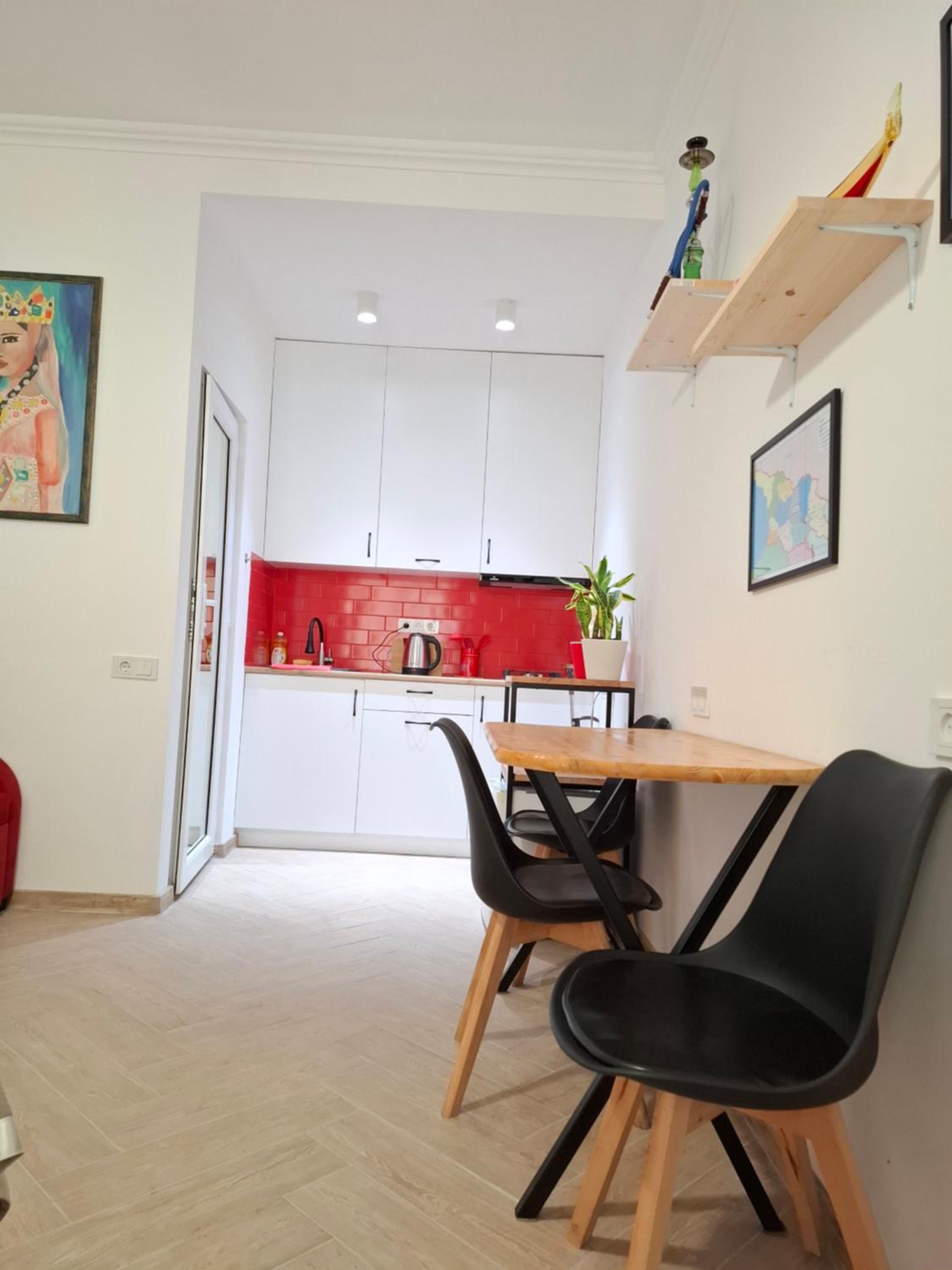 Style Apartment with Courtyard