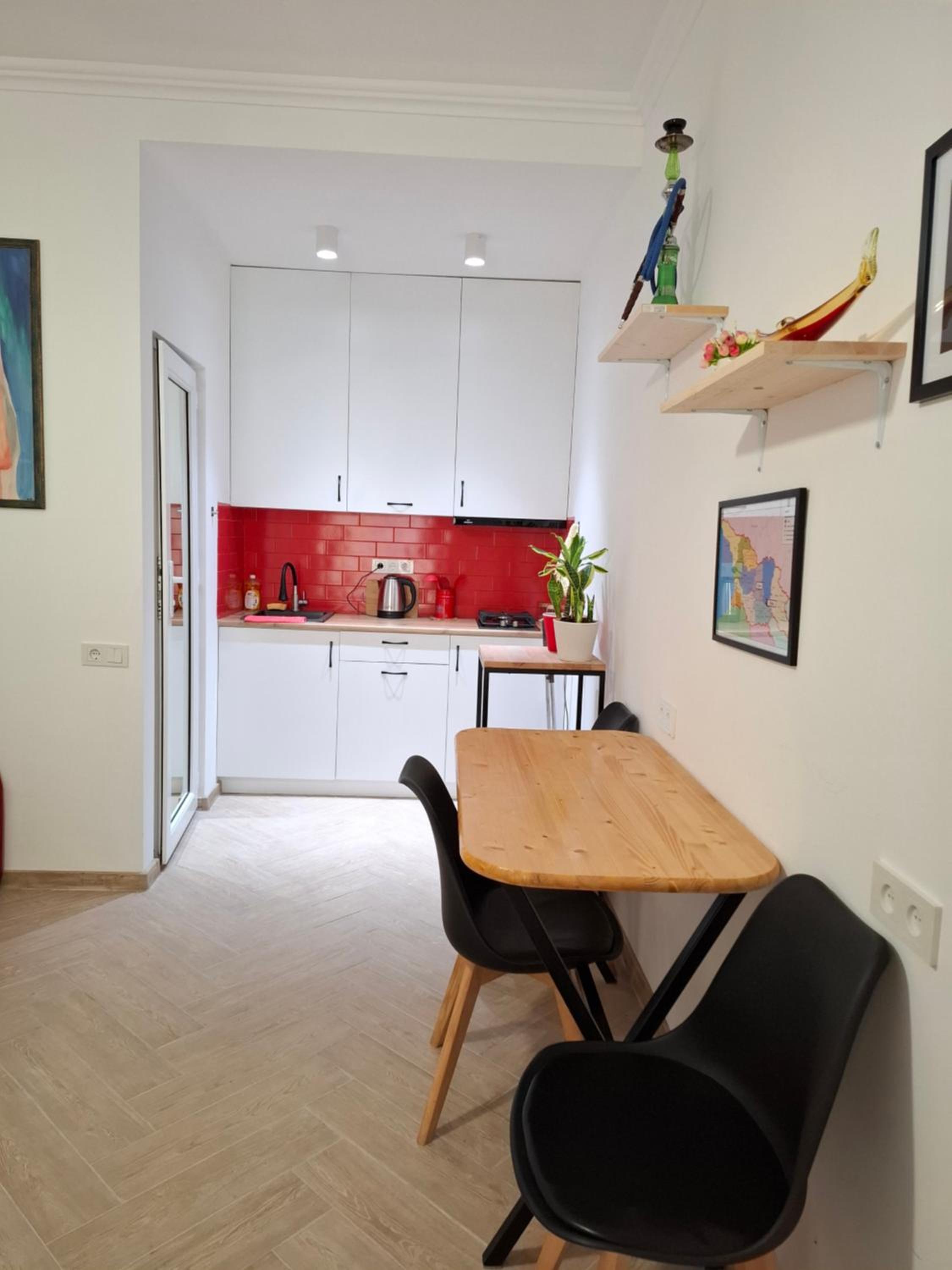 Style Apartment with Courtyard