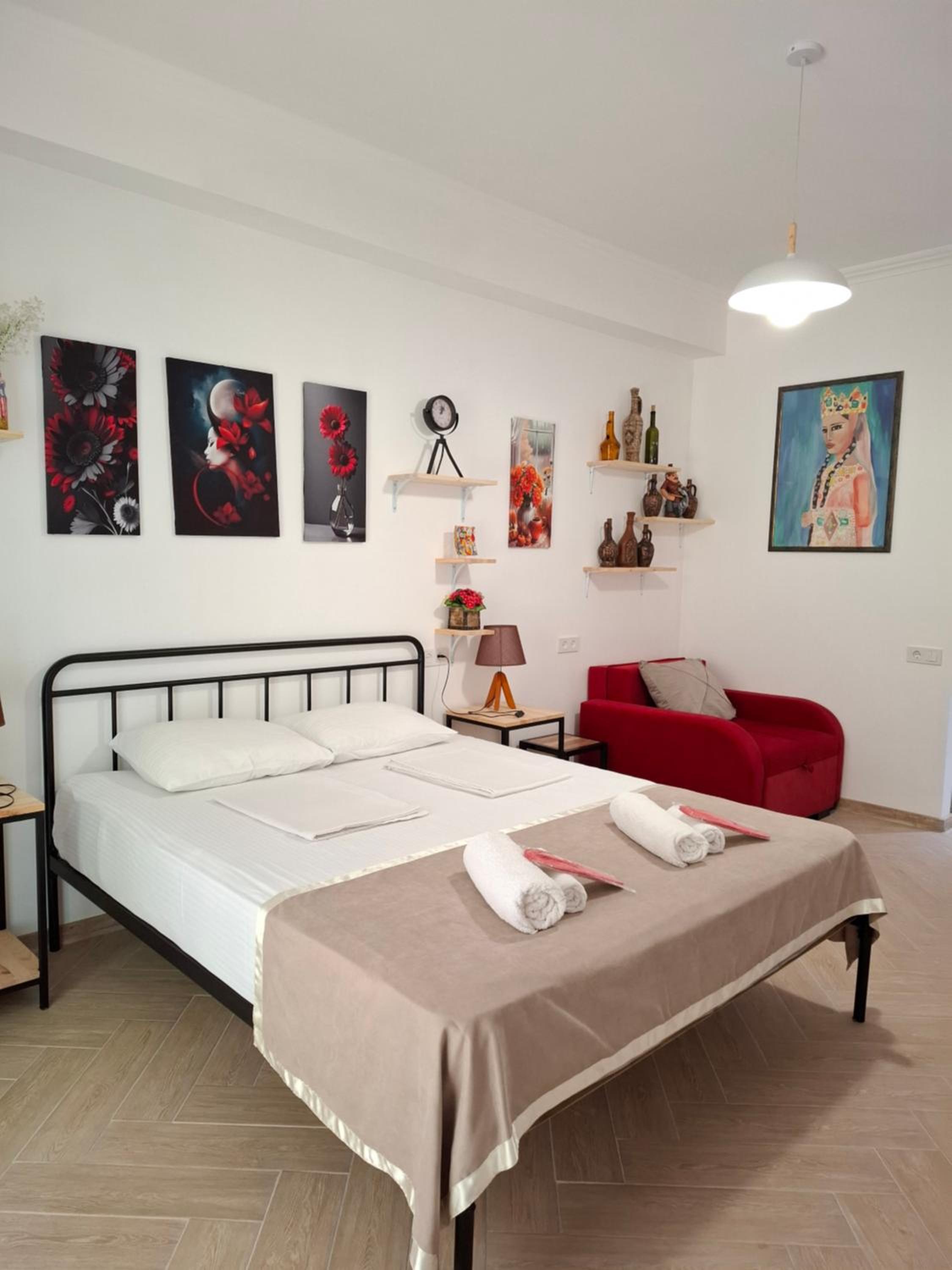 Style Apartment with Courtyard