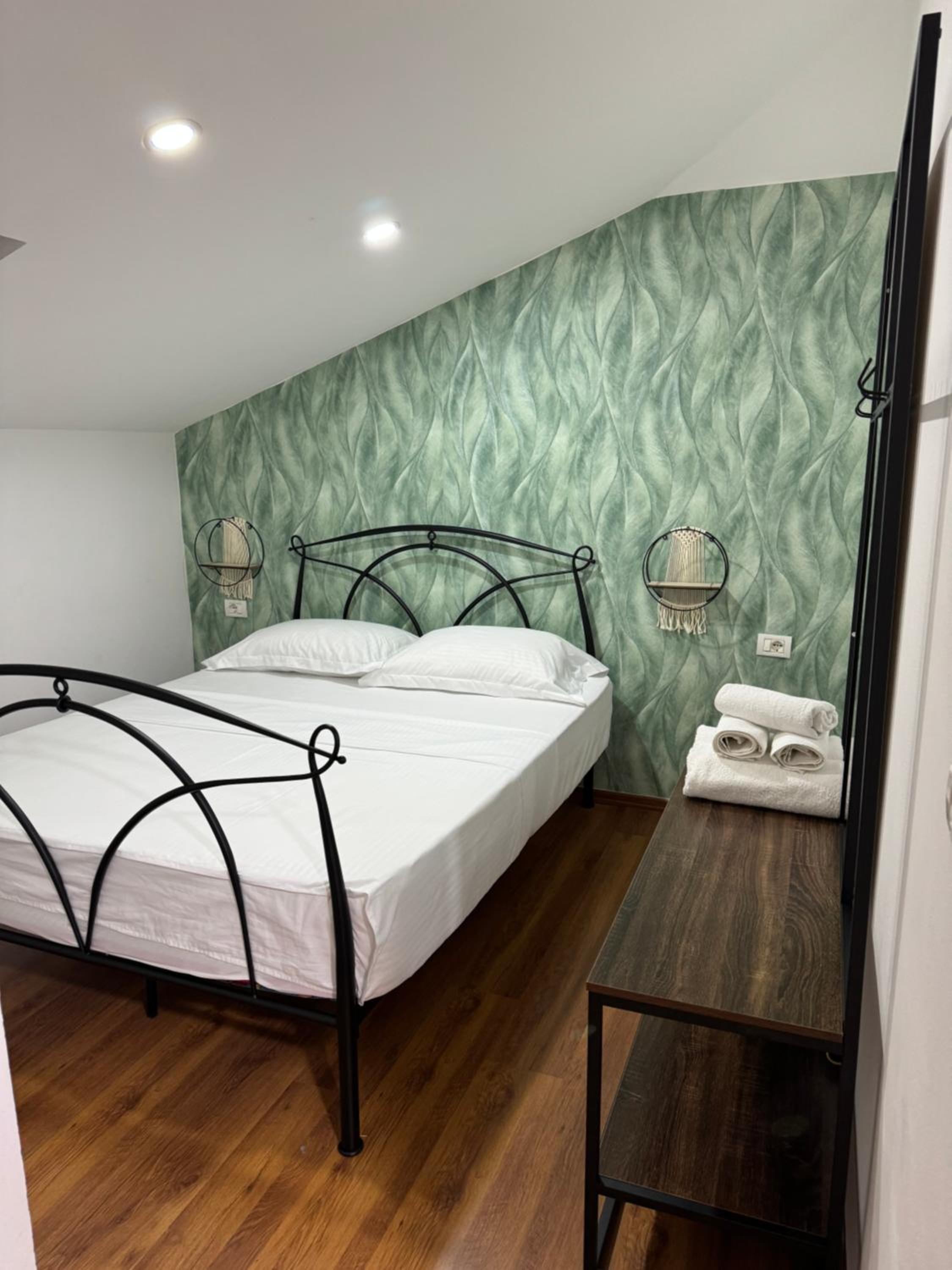 Guest House Himaj