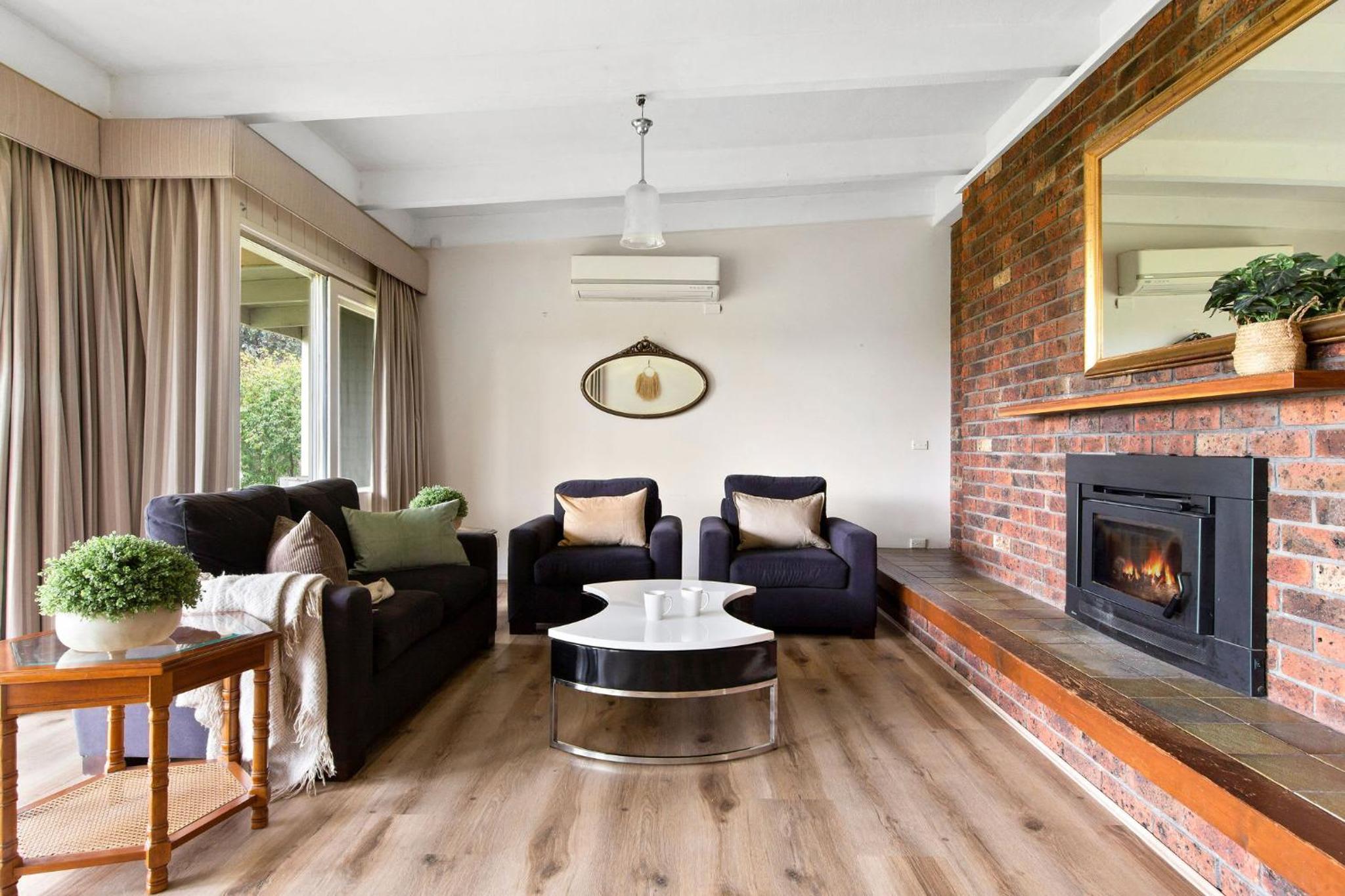 Enjoy Nature at Modern Diamond Creek Farmhouse