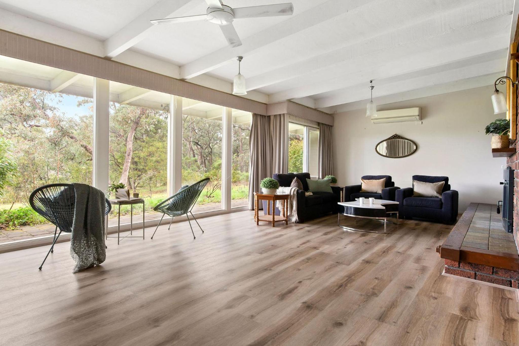 Enjoy Nature at Modern Diamond Creek Farmhouse