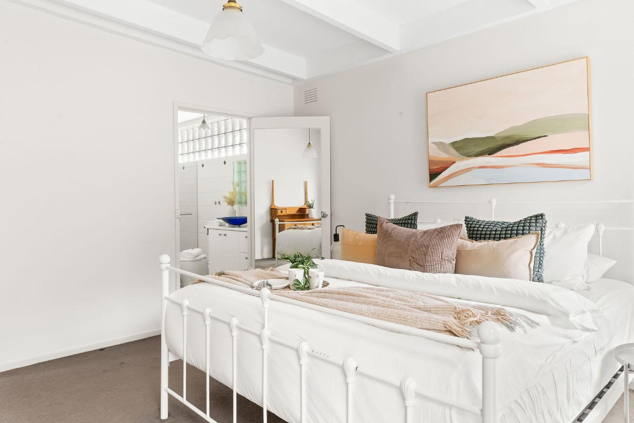 Enjoy Nature at Modern Diamond Creek Farmhouse