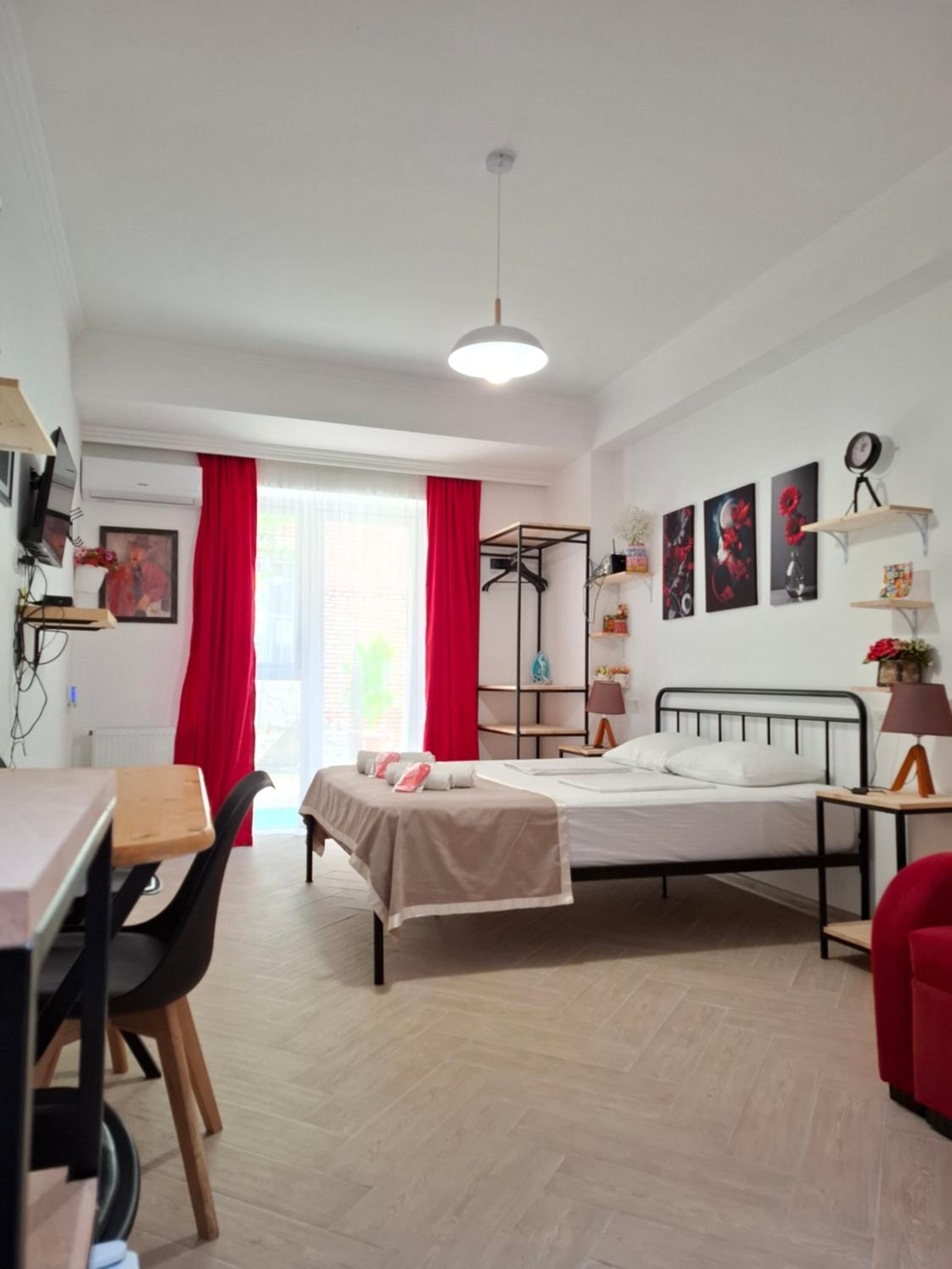 Style Apartment with Courtyard