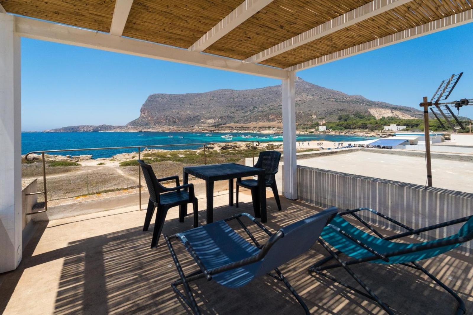 Favignana - Casetta Favonia fronte mare