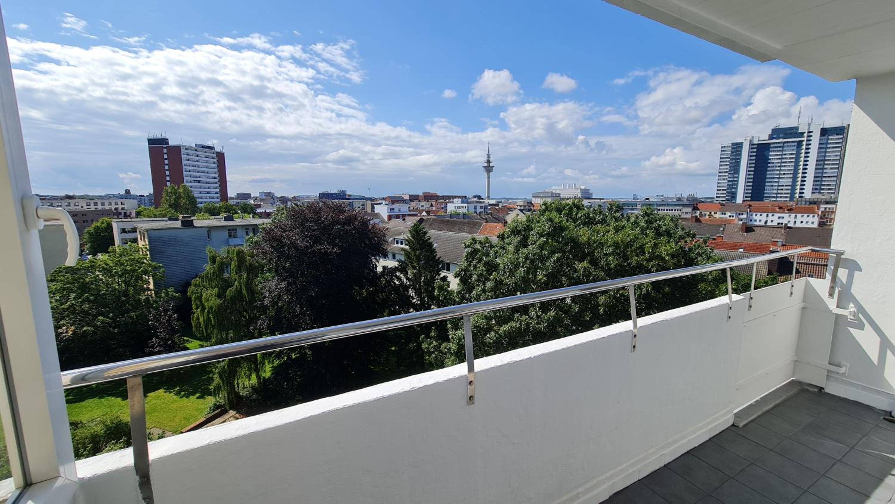 DEICHLIEBE 1 - traumhafter Ausblick, eigene Garage & kontaktloser Check-in - KOMFORT PUR!!!