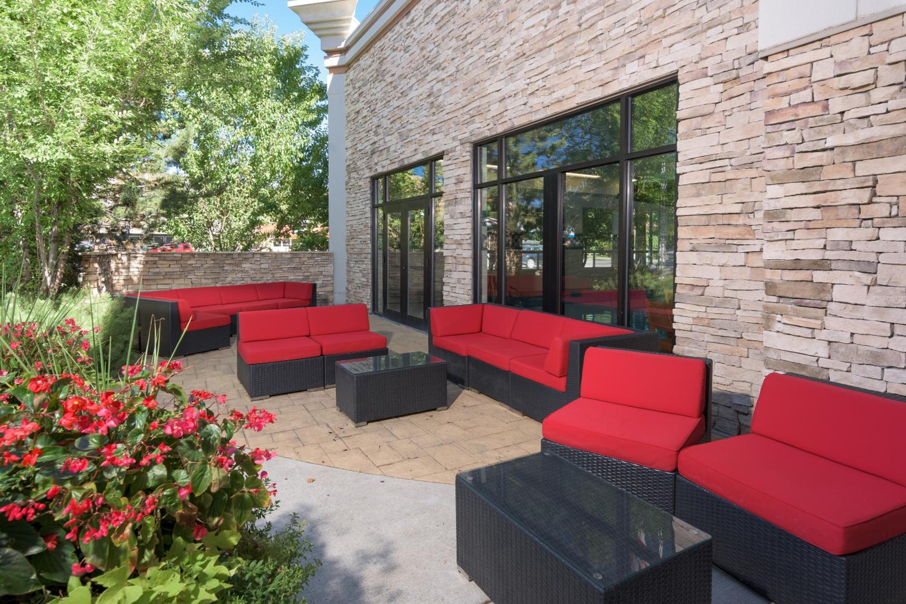 Wood River Inn  Suite - Property Image 10