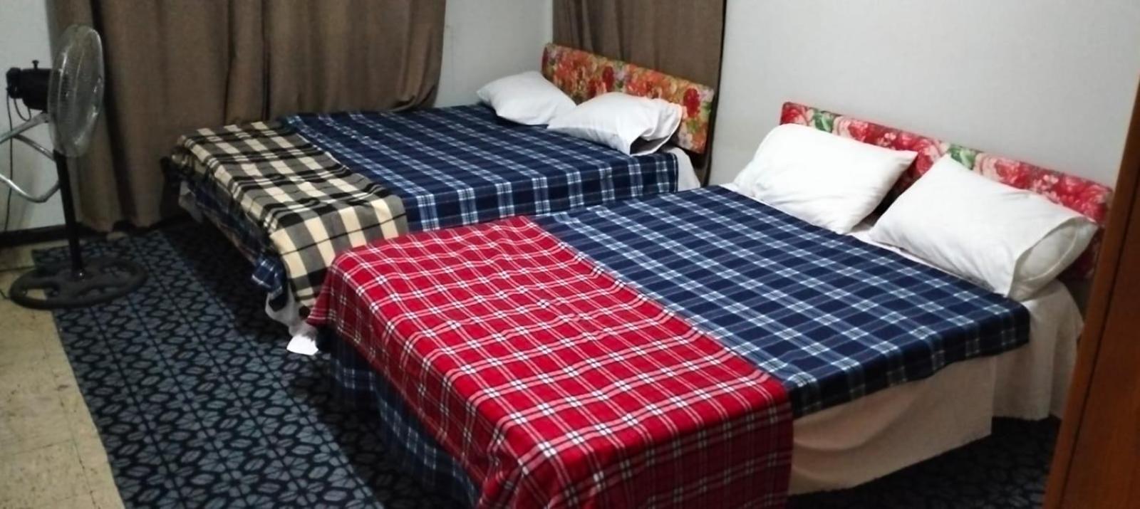 Singhs apartment double budget shared room