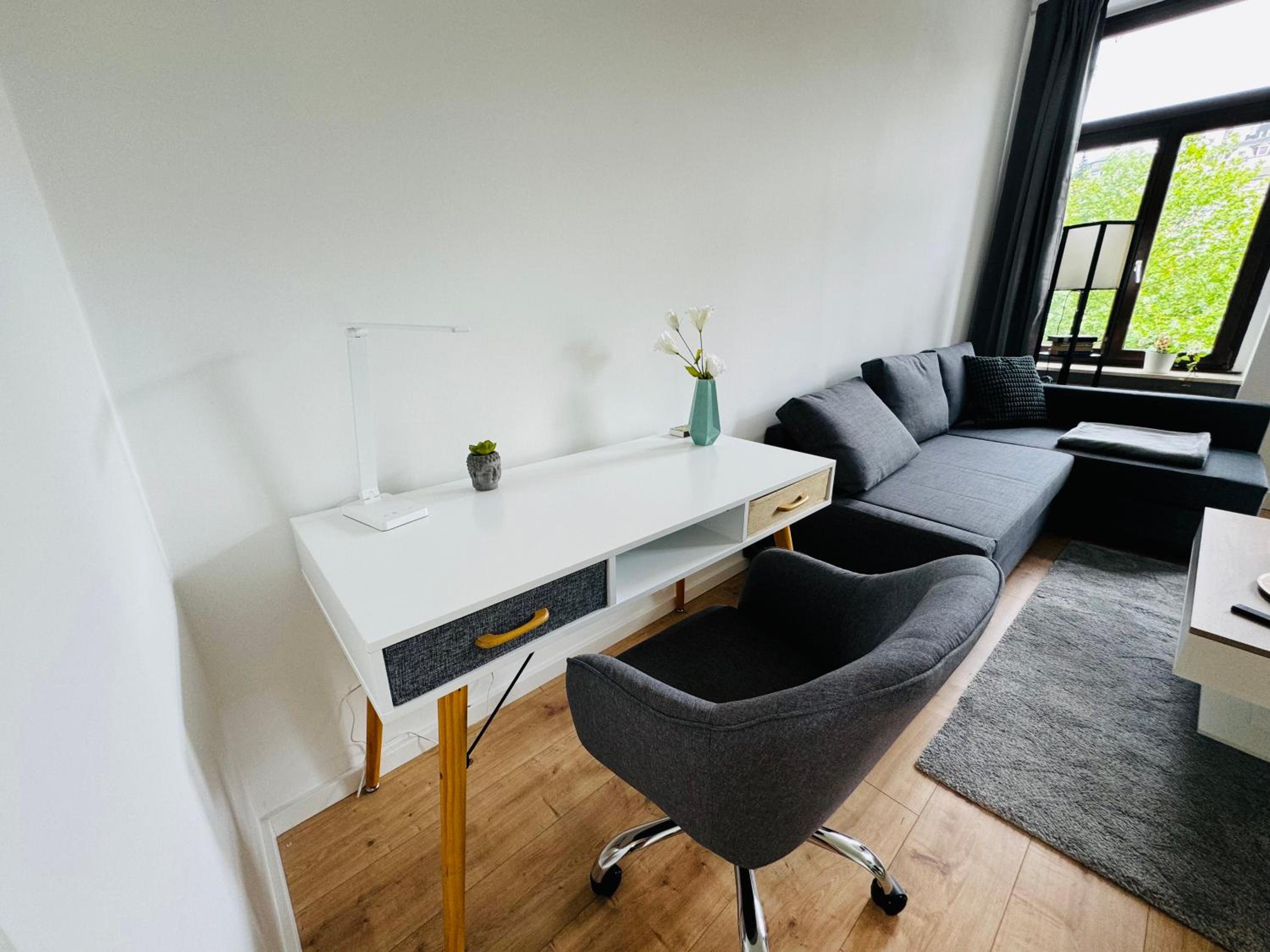 Neu und modern - 2 Schlafzimmer - Arbeitsplatz - Nespresso