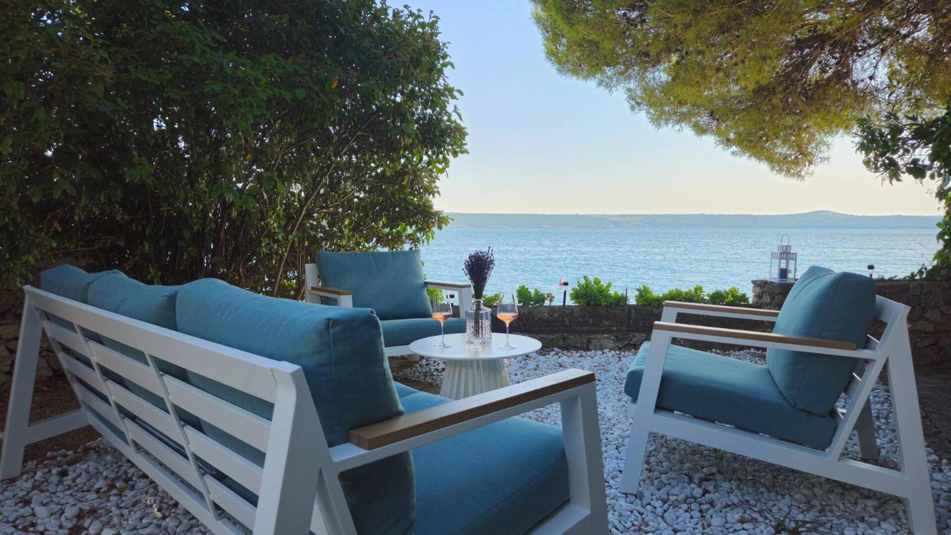 Four-Bedroom Seafront Villa in Maslenica view 2