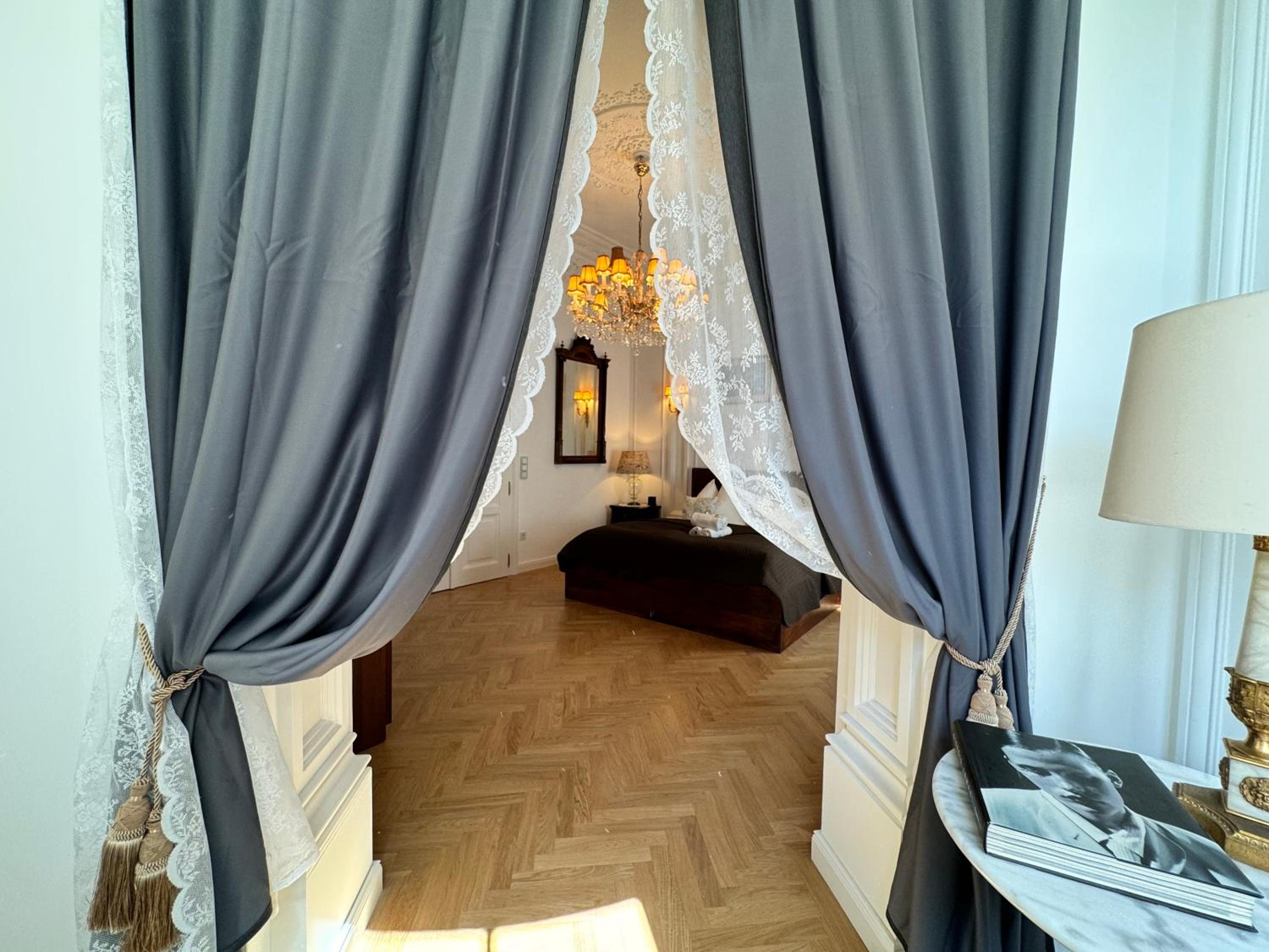 7th HEAVEN Vienna Center Apartments