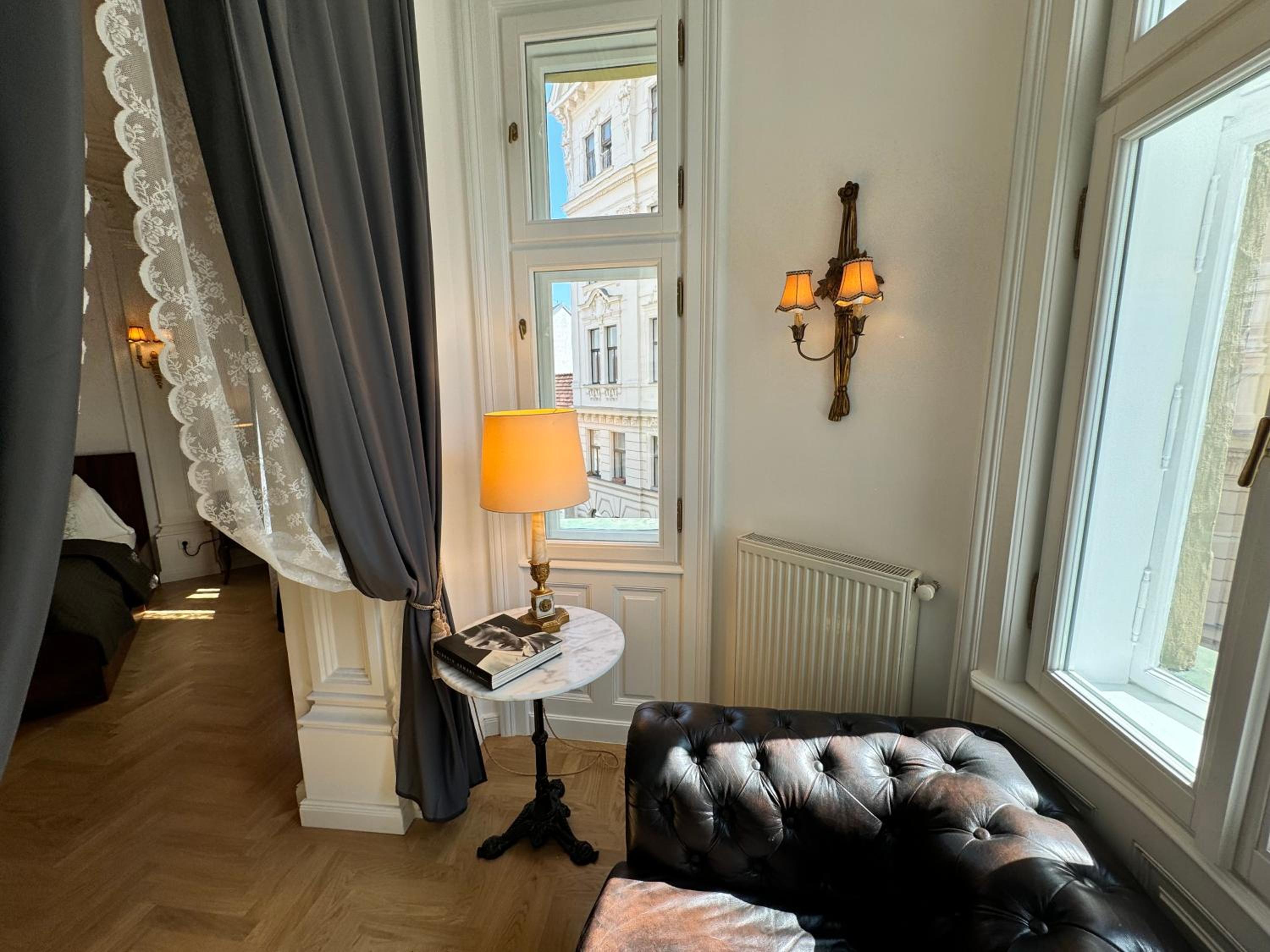 7th HEAVEN Vienna Center Apartments