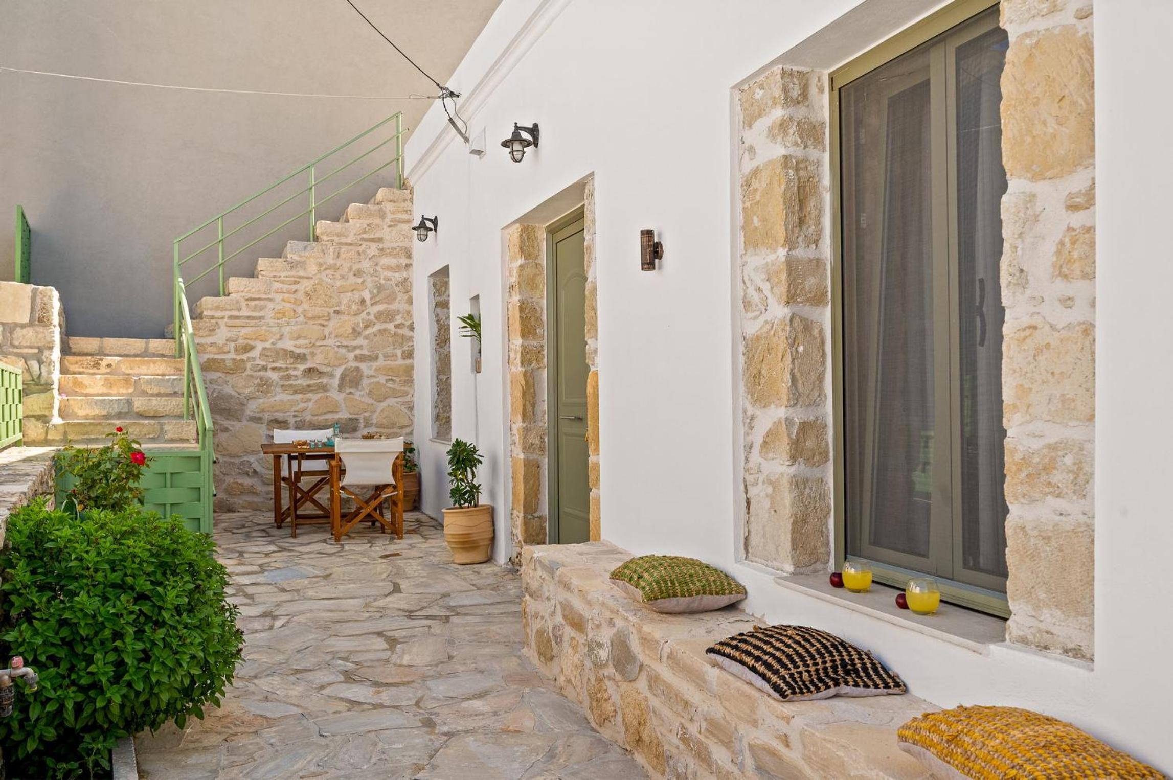 Papadia Luxury Apartments
