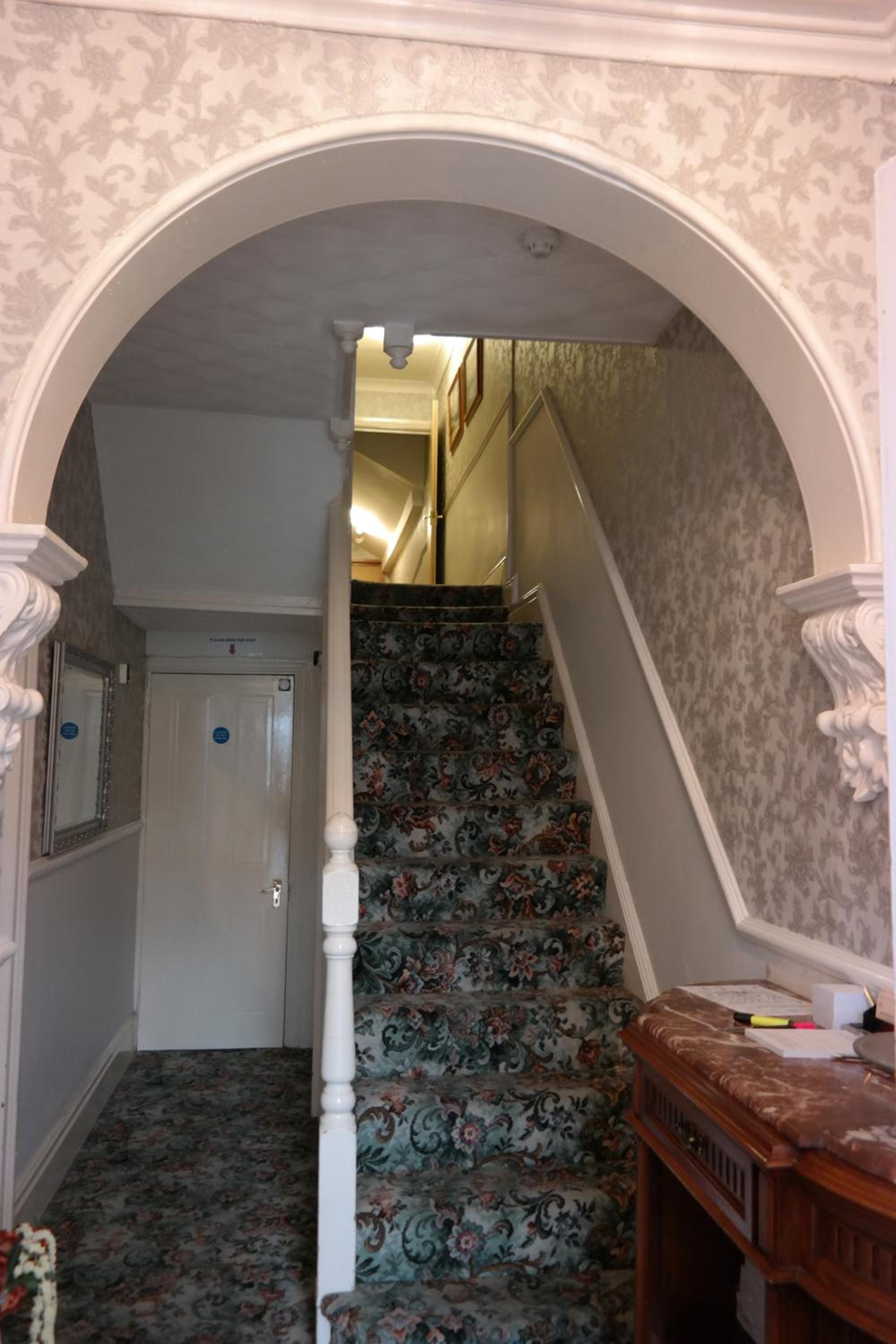 Acorn Guest House - Image 4