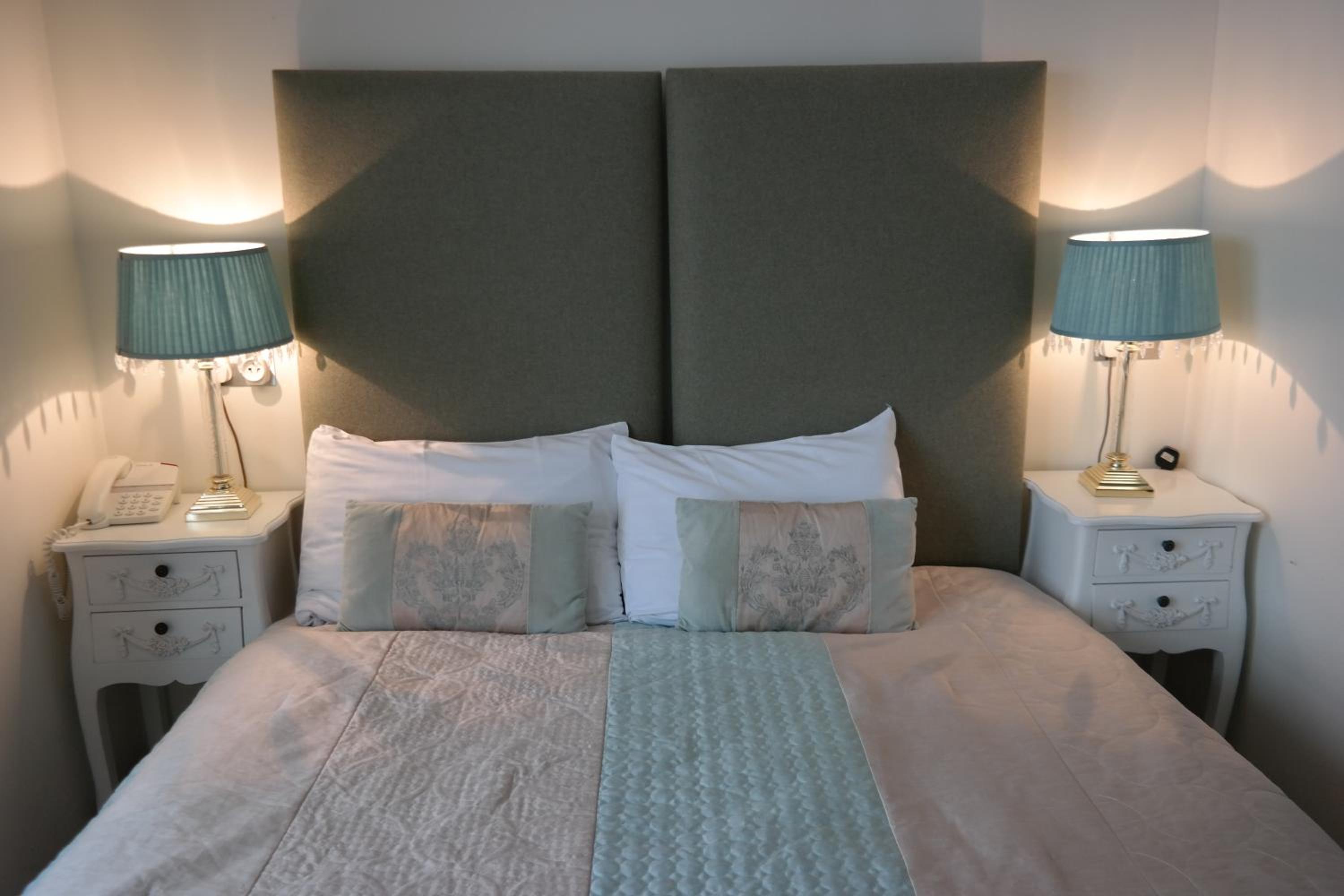 Acorn Guest House - Image 5