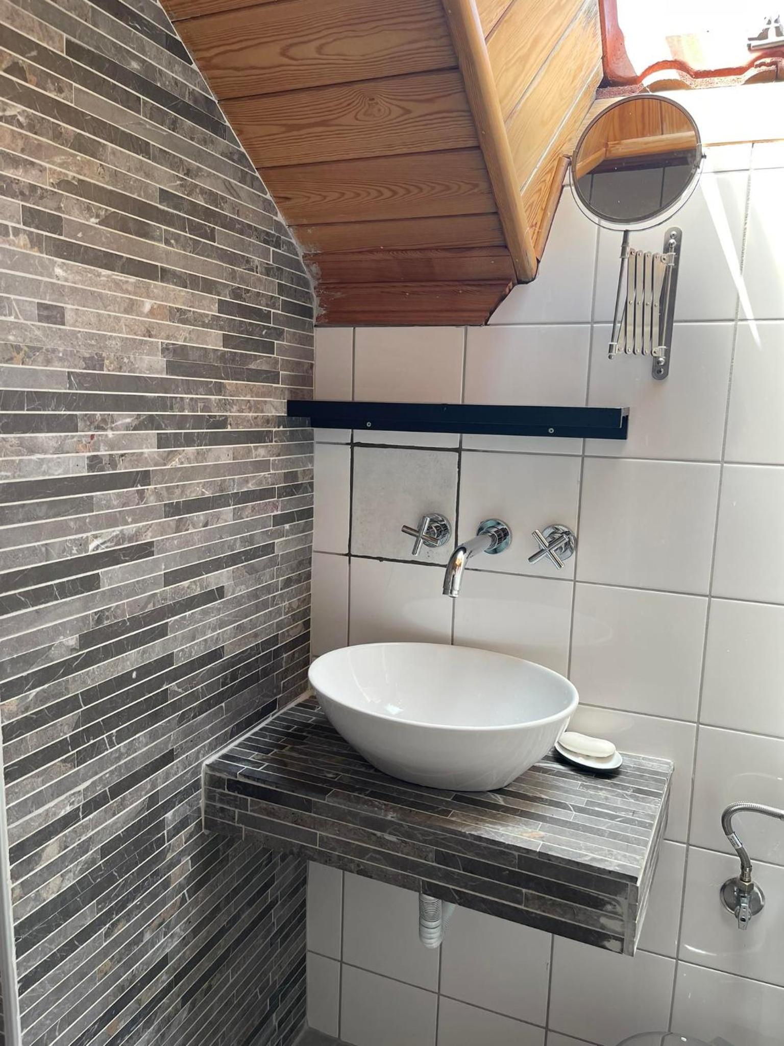 Kostis Central Loft en Metsovo — bathroom