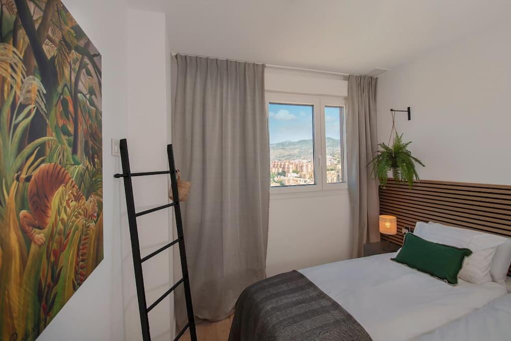 Urban Jungle in Malaga Center, 18th Floor, Rooftop pool, Free Parking
