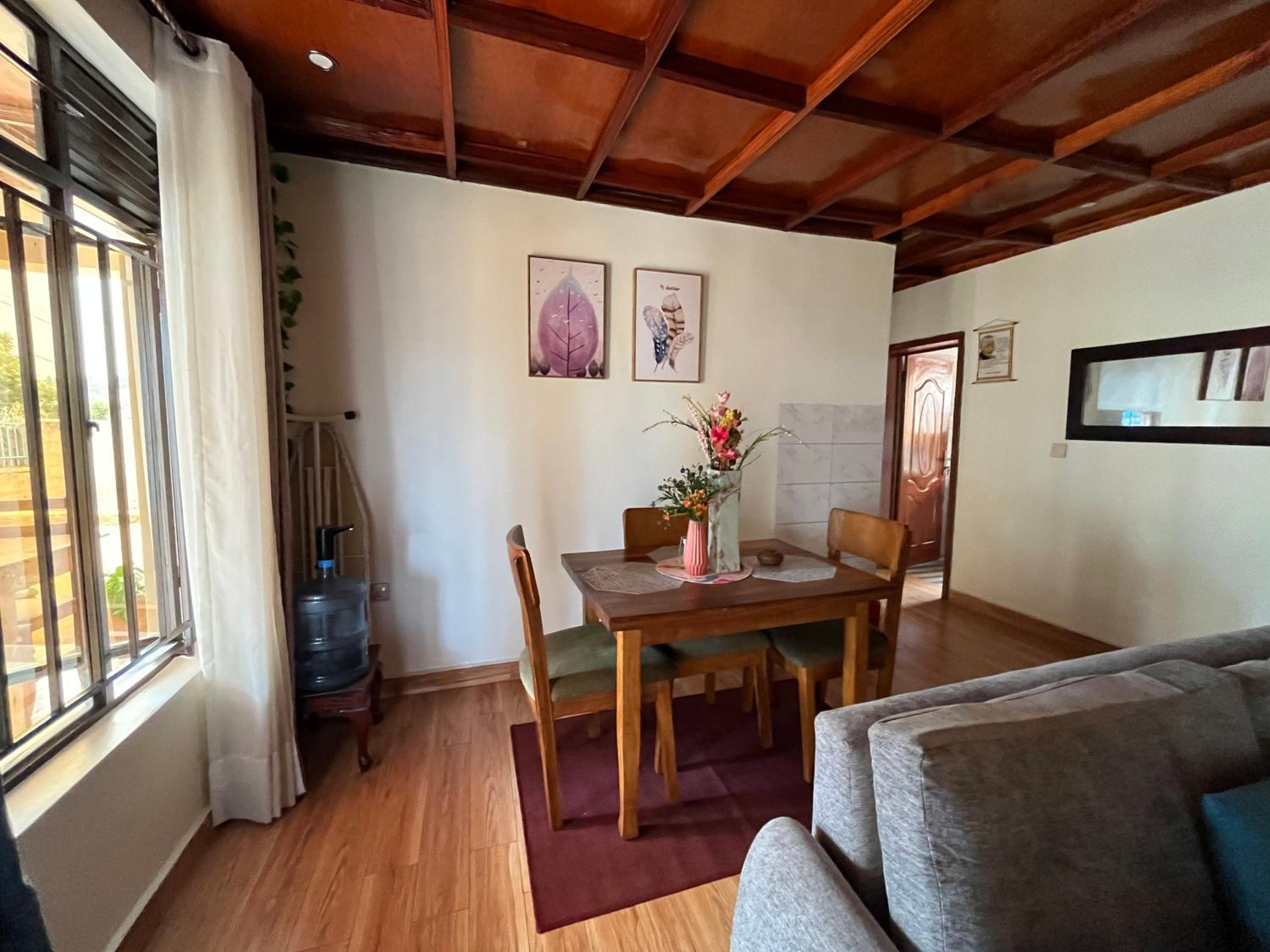 AlyChe Home