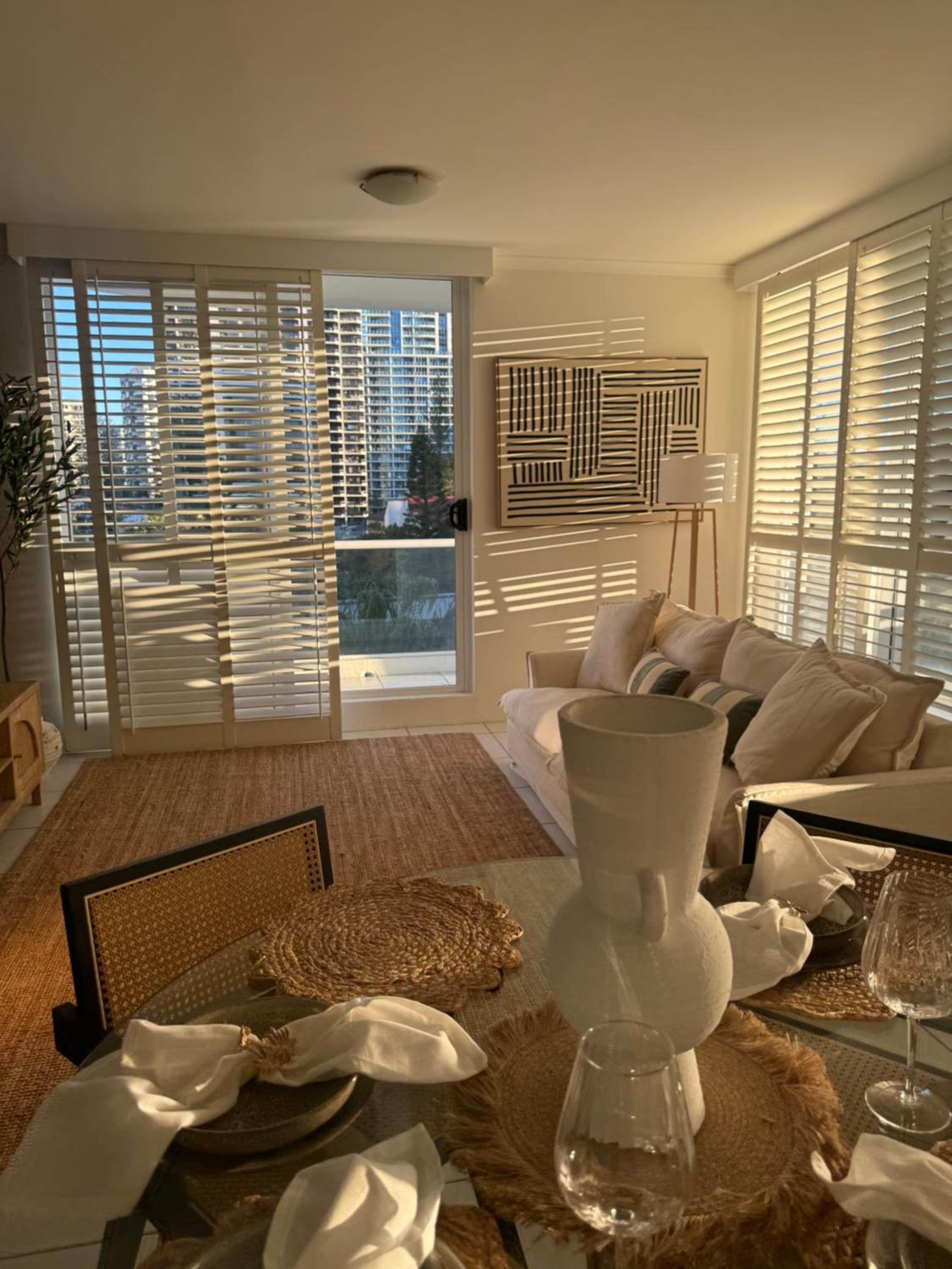 Surfers Paradise - 2B 2bath Oceanview apartment