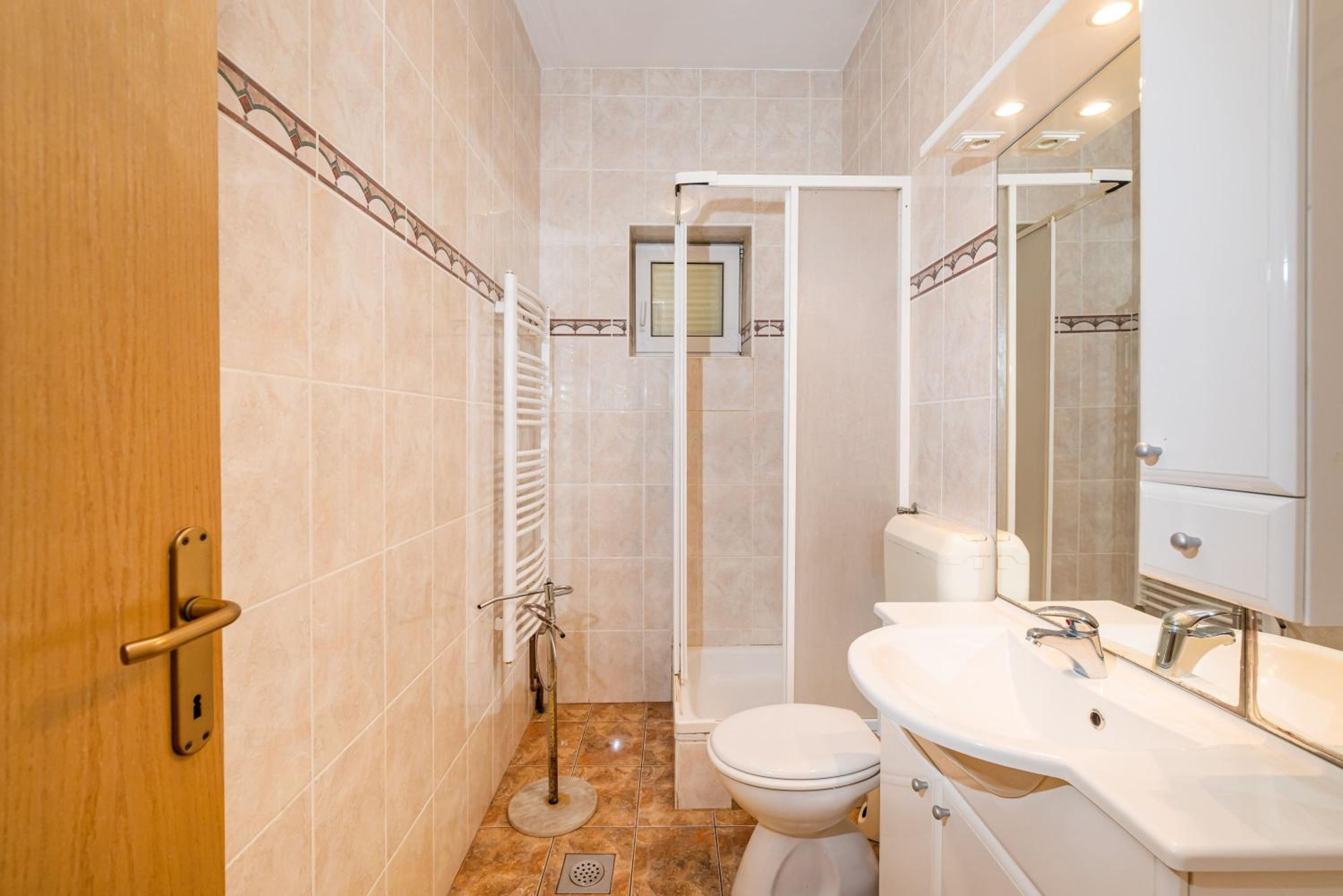 Central Apartments Chatee Br 1 view 2