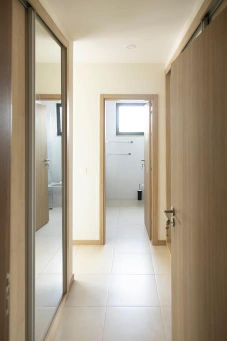 3 bdr aprt, spacious & rooftop pool - LCGR