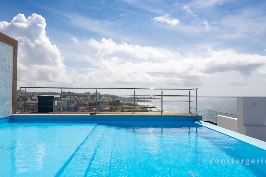 3 bdr aprt, spacious & rooftop pool - LCGR