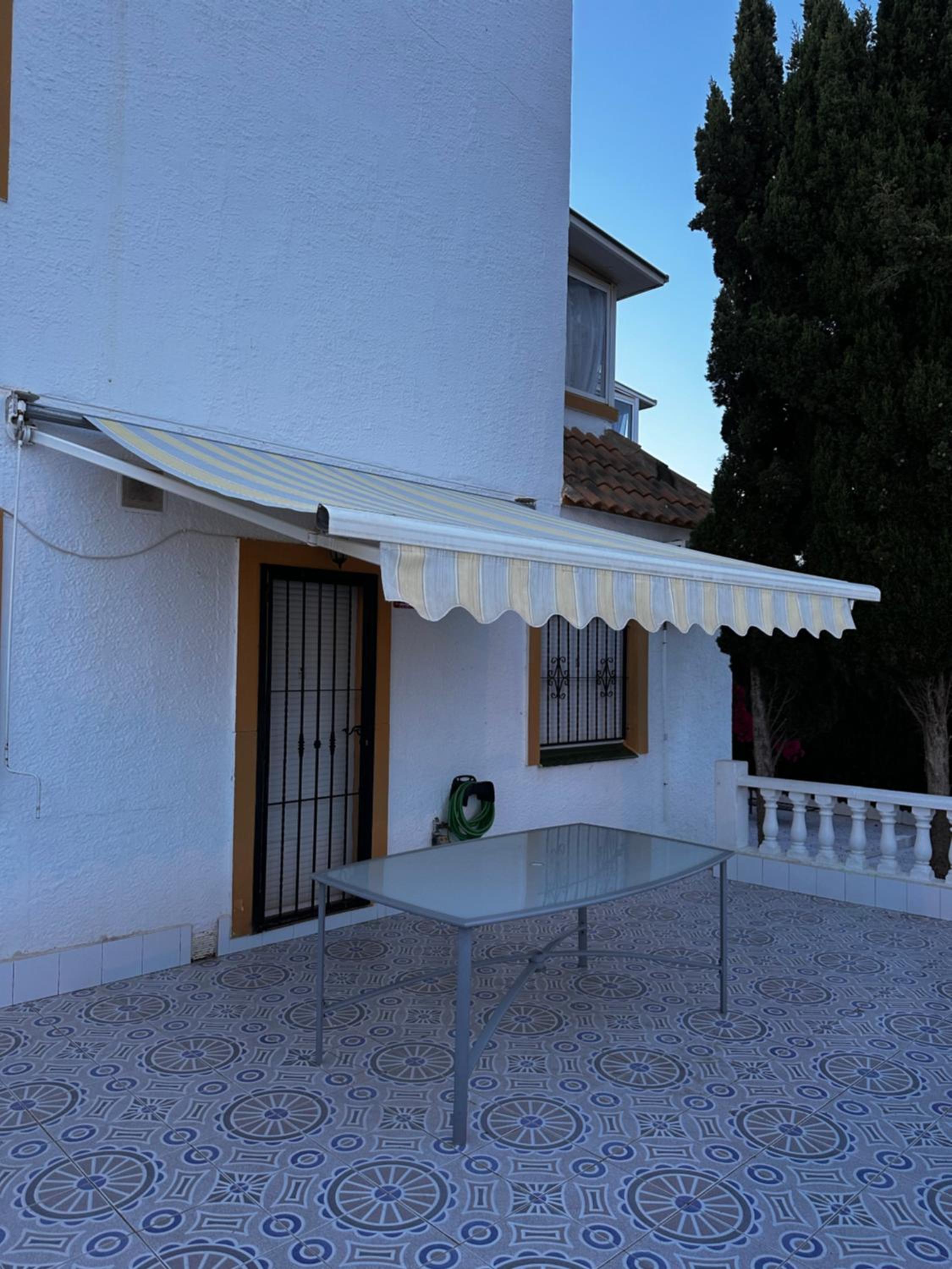 FABULOUS HOLIDAY HOUSE