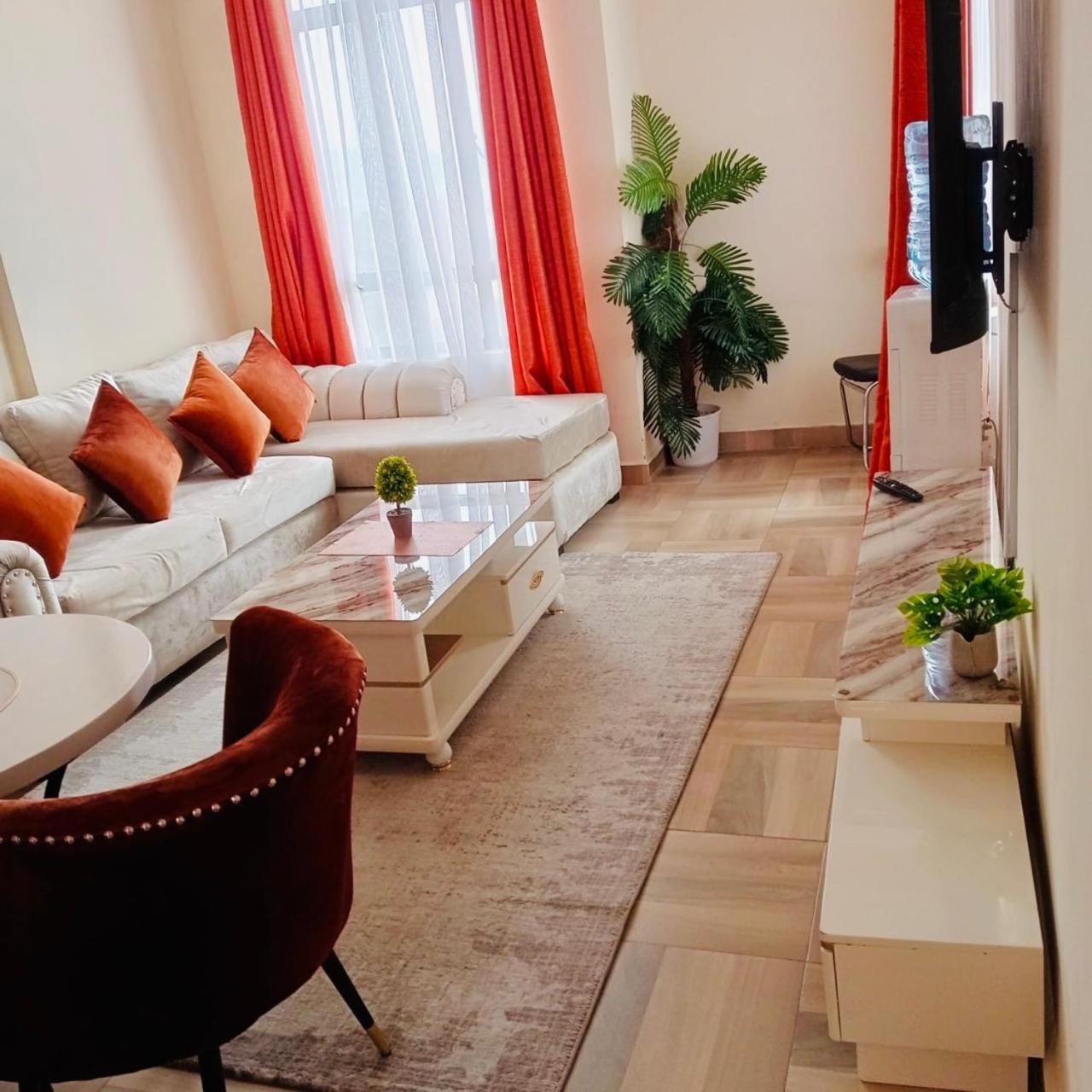 Jay Homes - Modern & Cozy Apartments PGS Plaza - Nakuru CBD