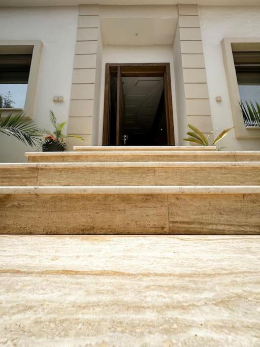 Somptueuse & Luxueuse Villa 5 étoiles view 3