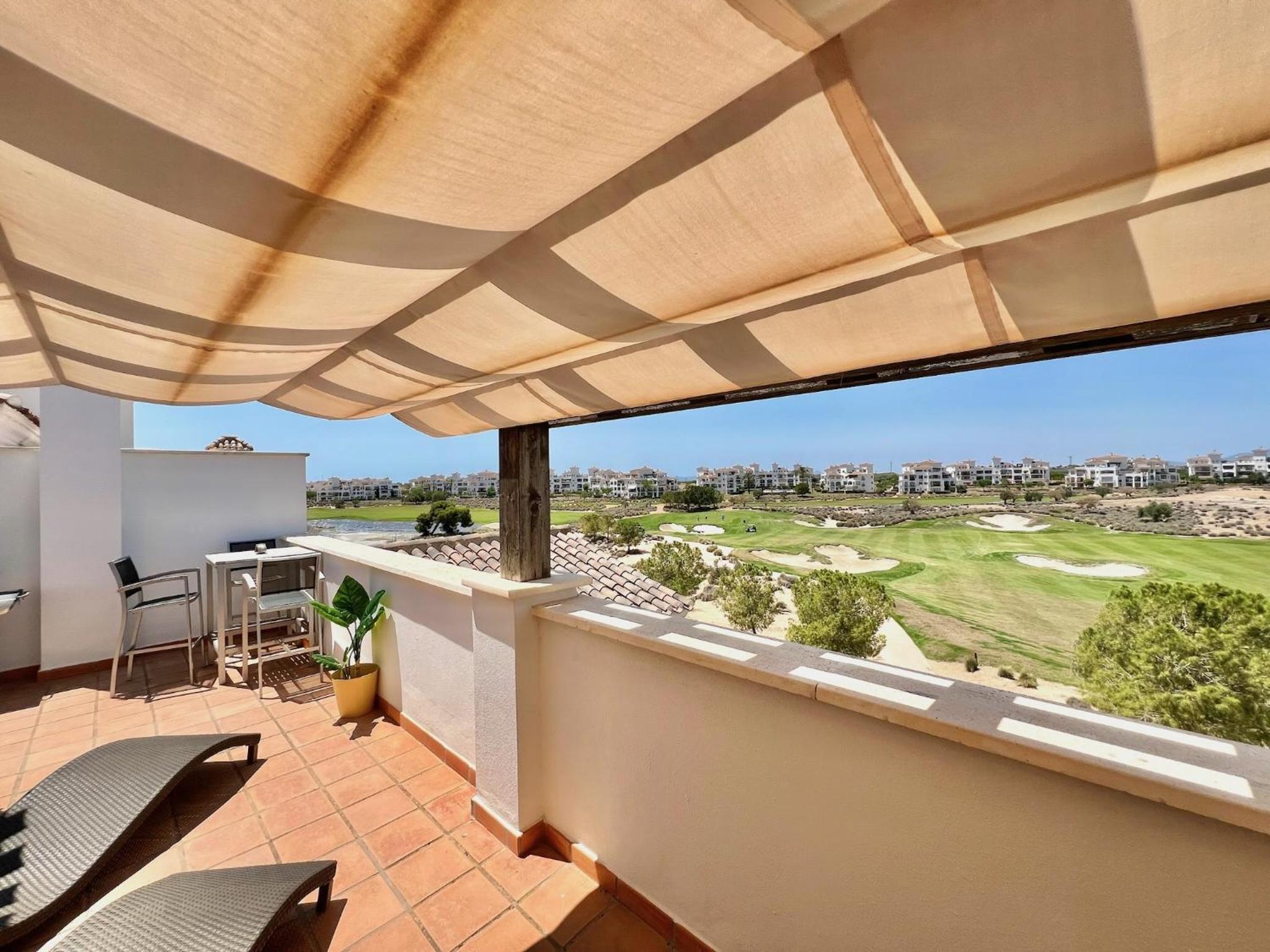 Beautiful penthouse with amazing golf and lake views