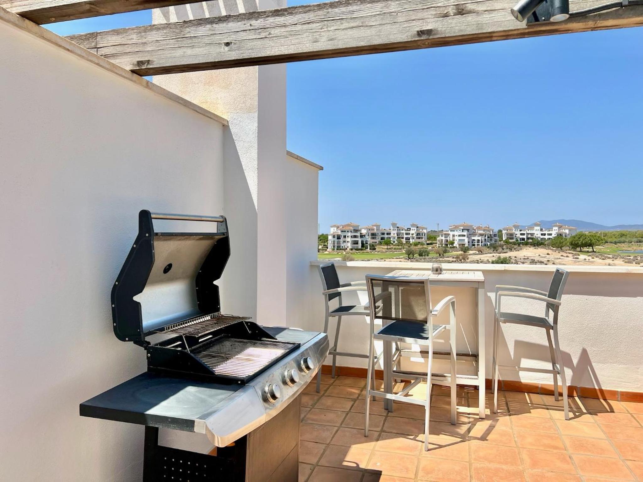 Beautiful penthouse with amazing golf and lake views