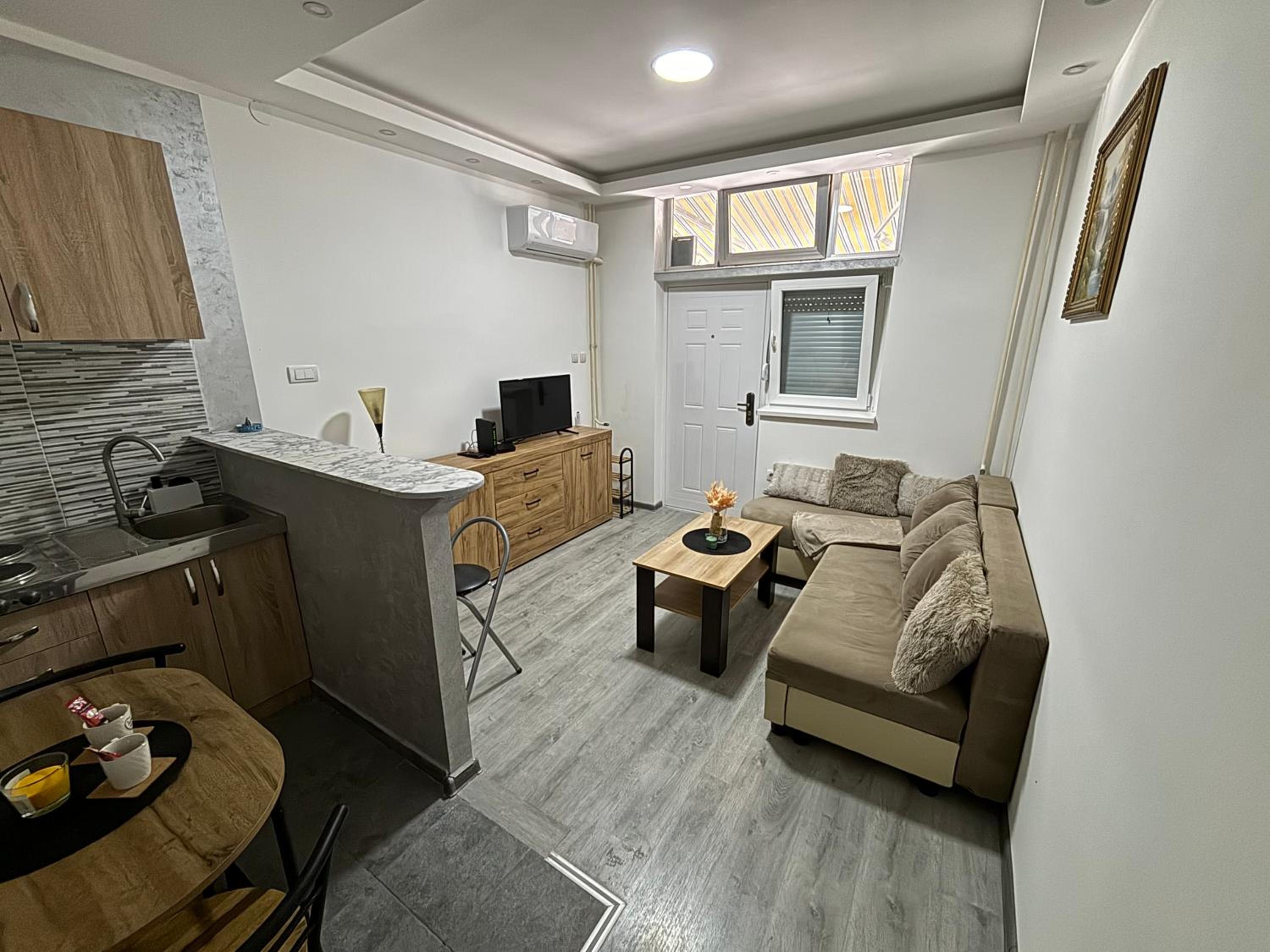 Apartment DD view 5