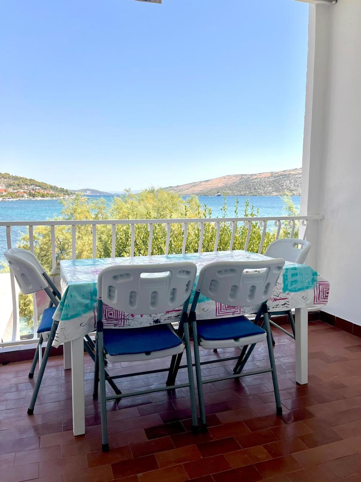 Beachfront Apartments Neves