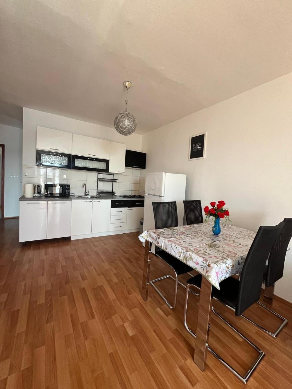 Beachfront Apartments Neves