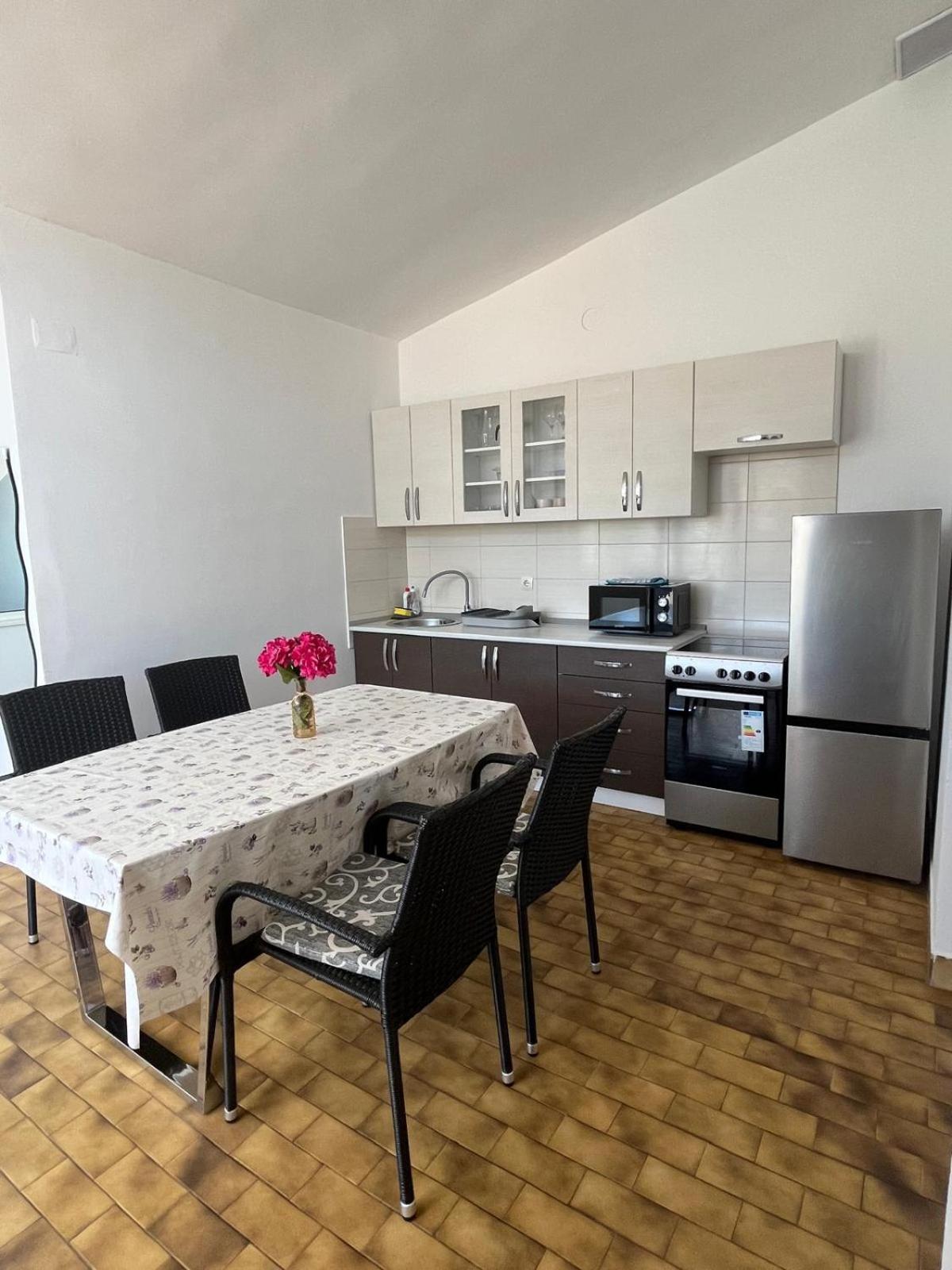 Beachfront Apartments Neves
