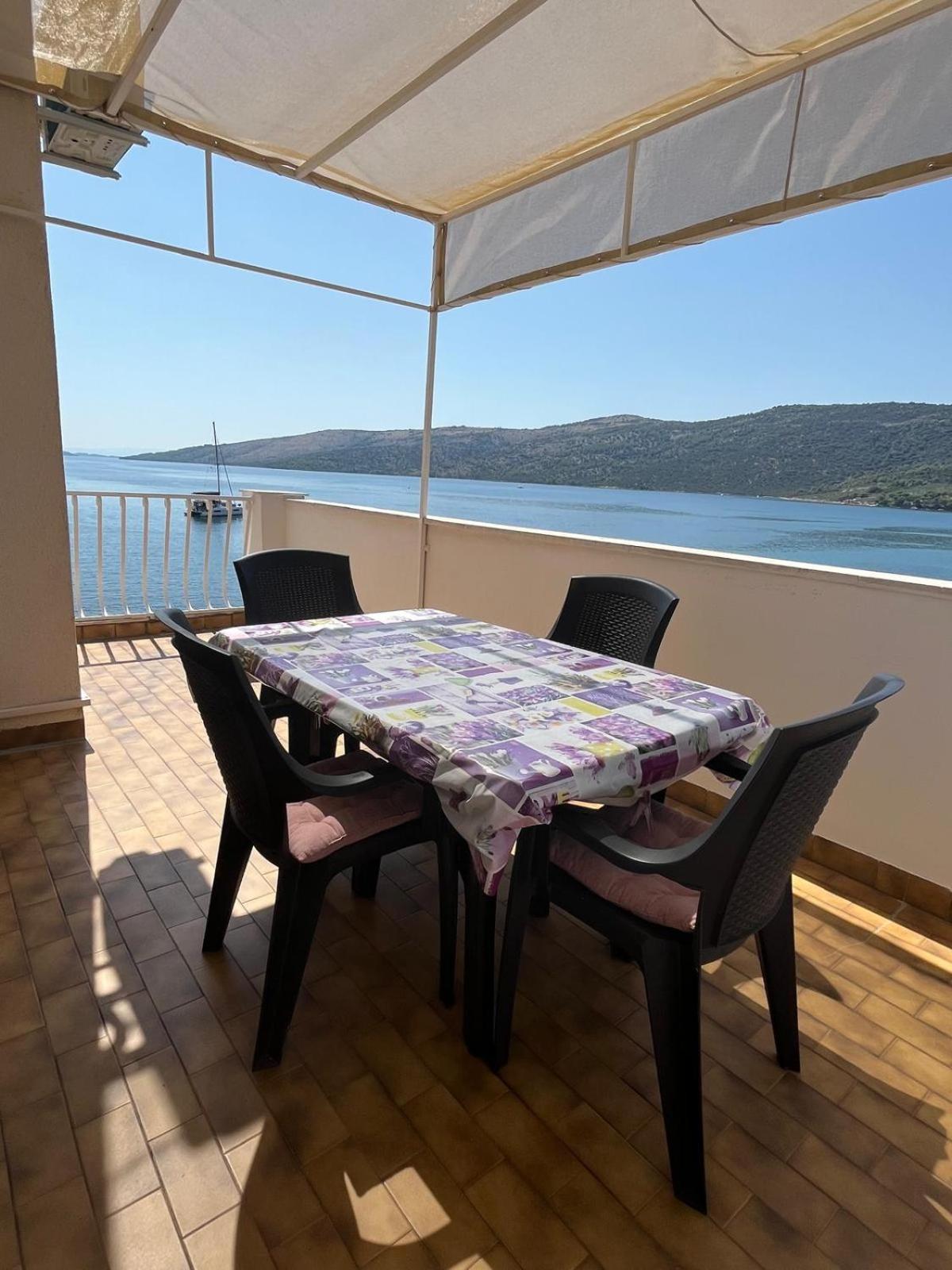 Beachfront Apartments Neves