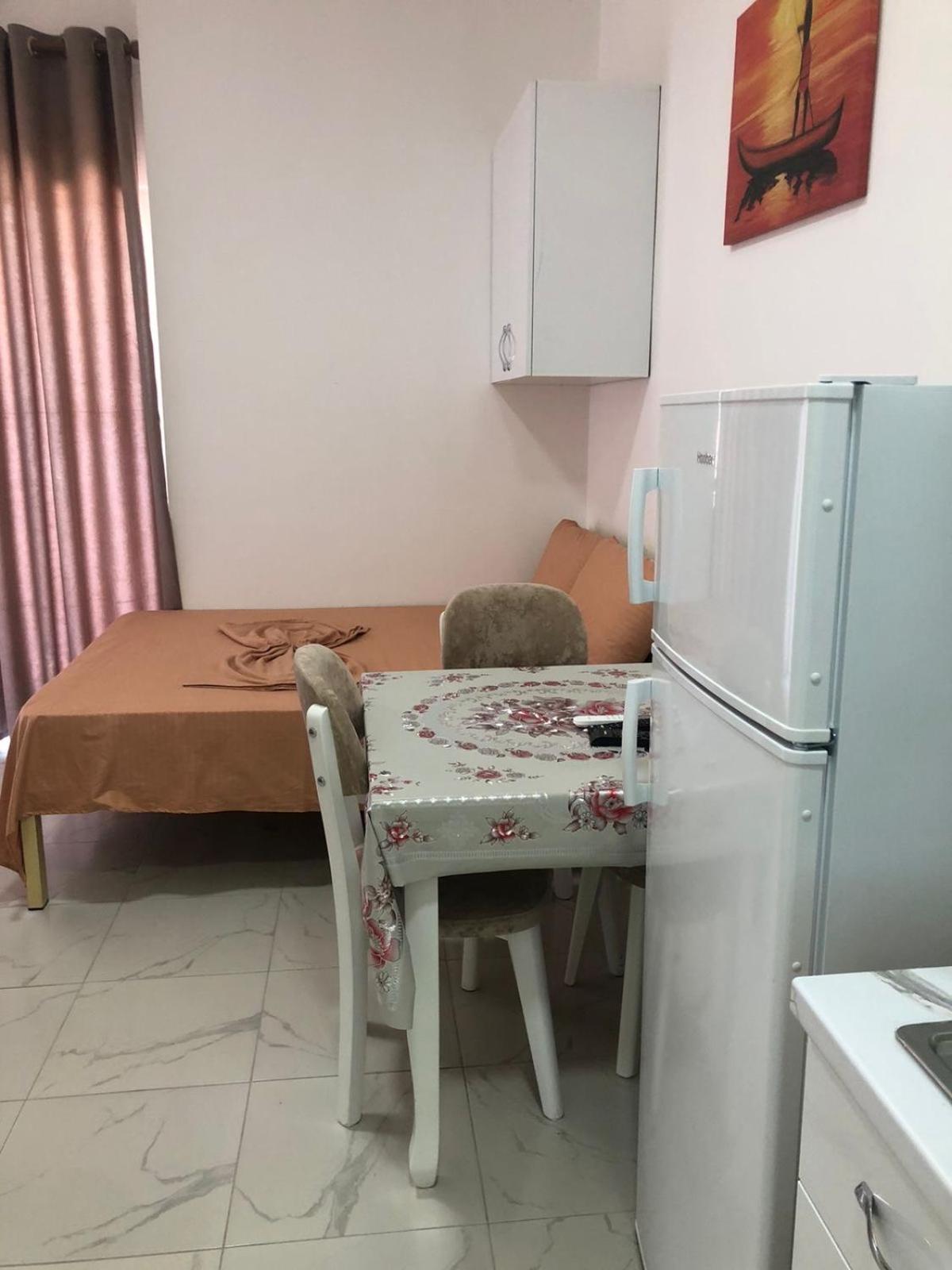 Guesthouse Xhuli