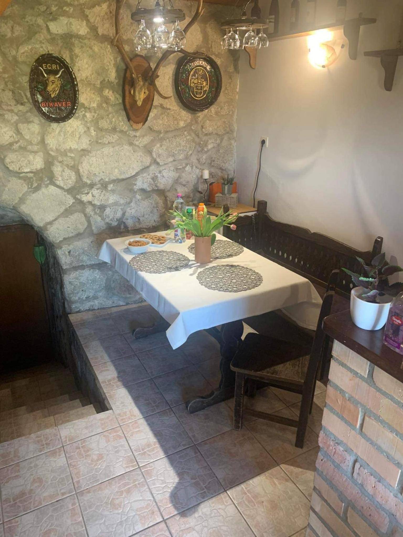 Süti Vendégház Ipolytölgyes