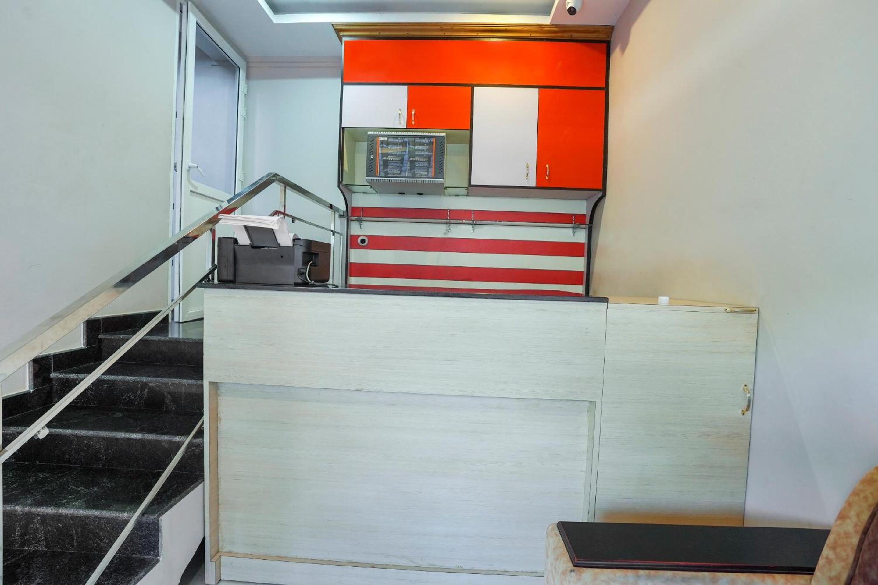 Hotel O Hitech Residency view 3