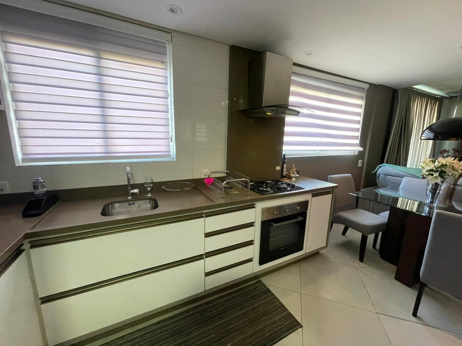 cód 104 - Maravilhoso apartamento 2 suítes!