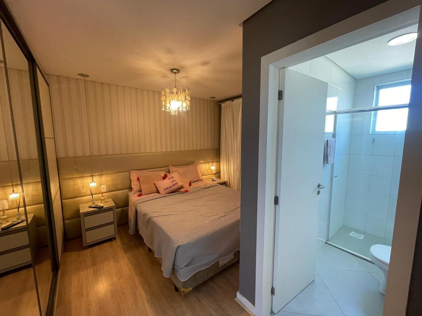 cód 104 - Maravilhoso apartamento 2 suítes!