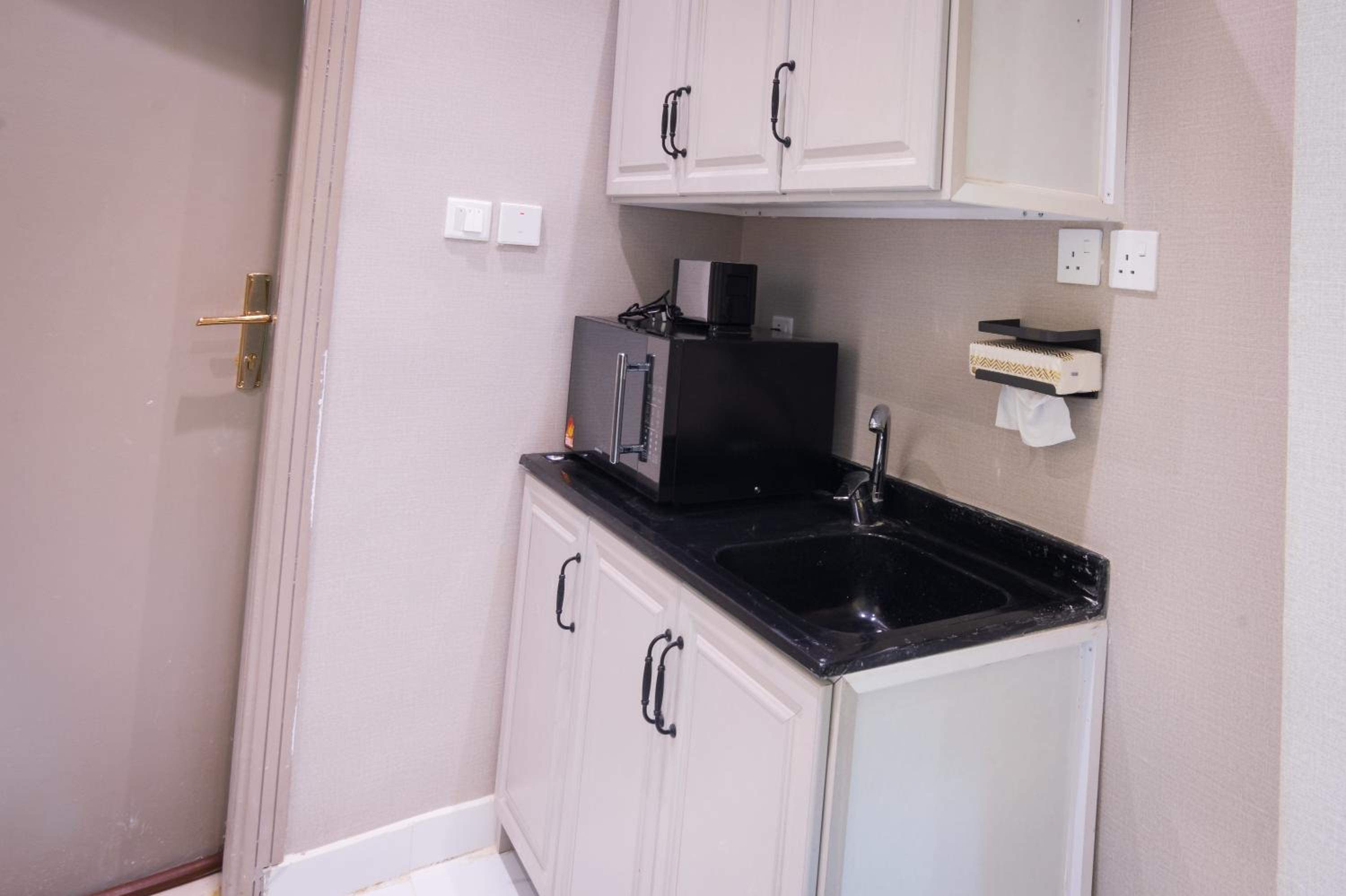 LP1-1 - Elegant Apartment near KAFD managed by Livedin