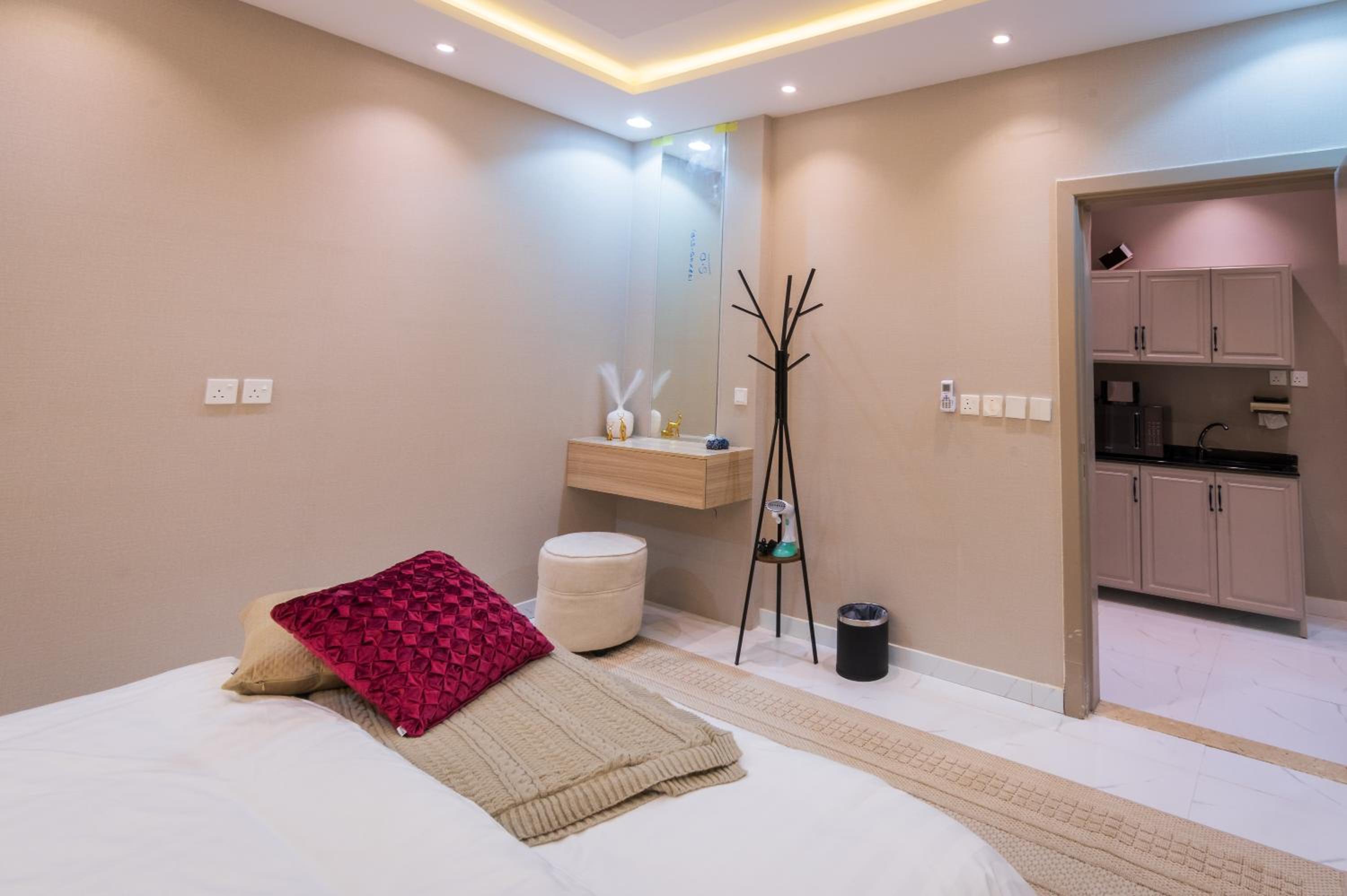 LP1-1 - Elegant Apartment near KAFD managed by Livedin