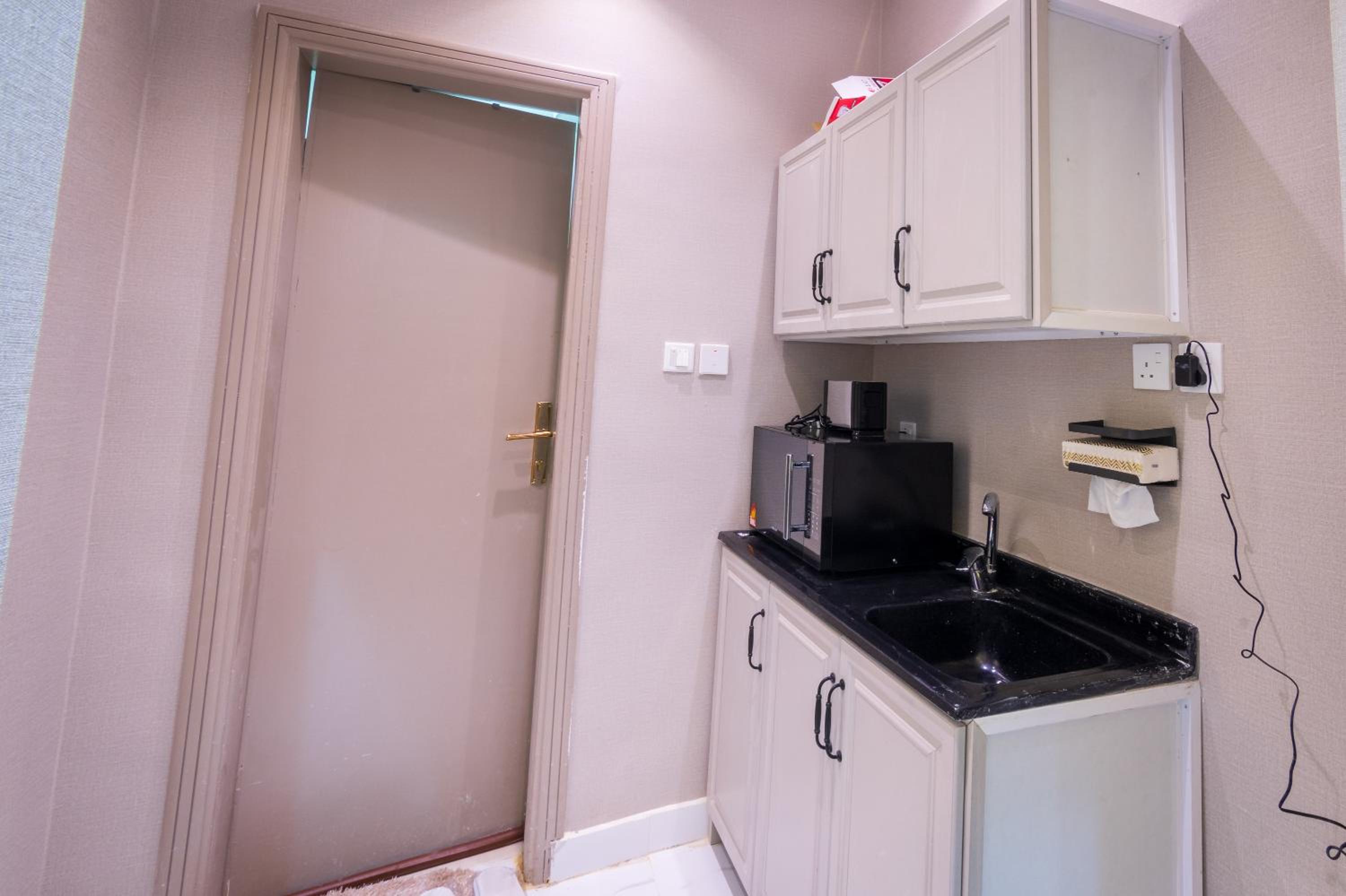 LP1-1 - Elegant Apartment near KAFD managed by Livedin