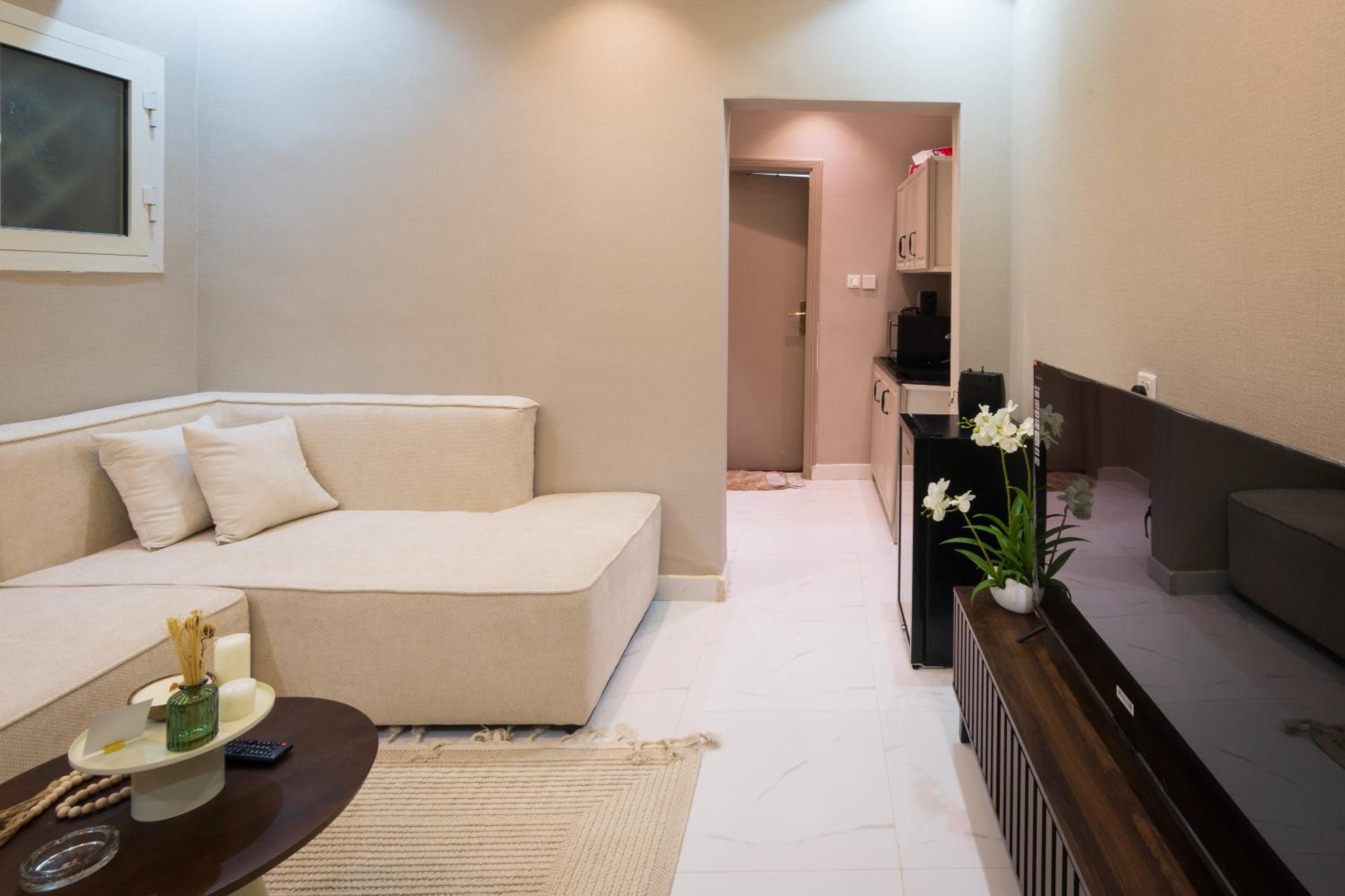 LP1-1 - Elegant Apartment near KAFD managed by Livedin